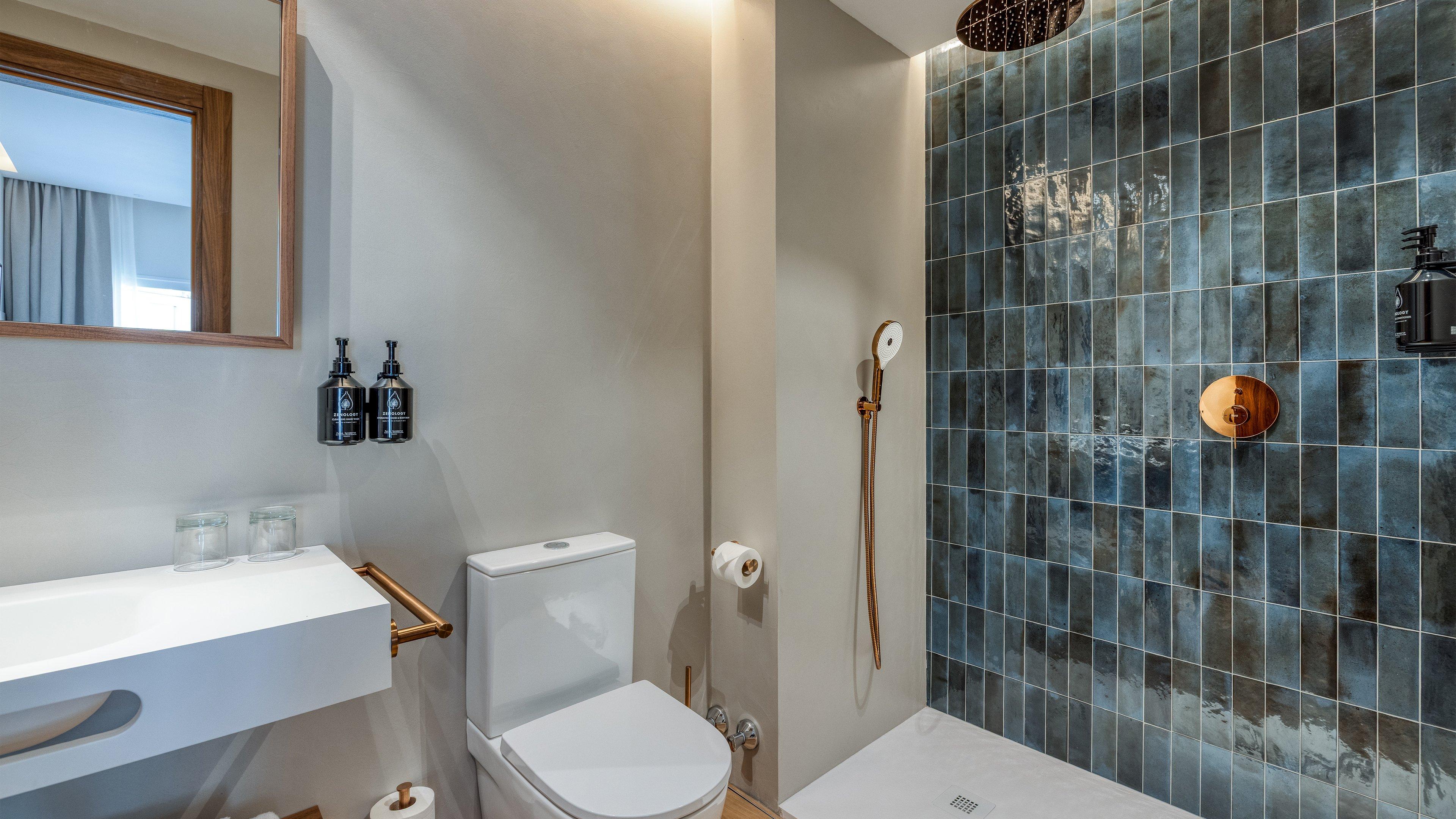 Double Queen Size Bed