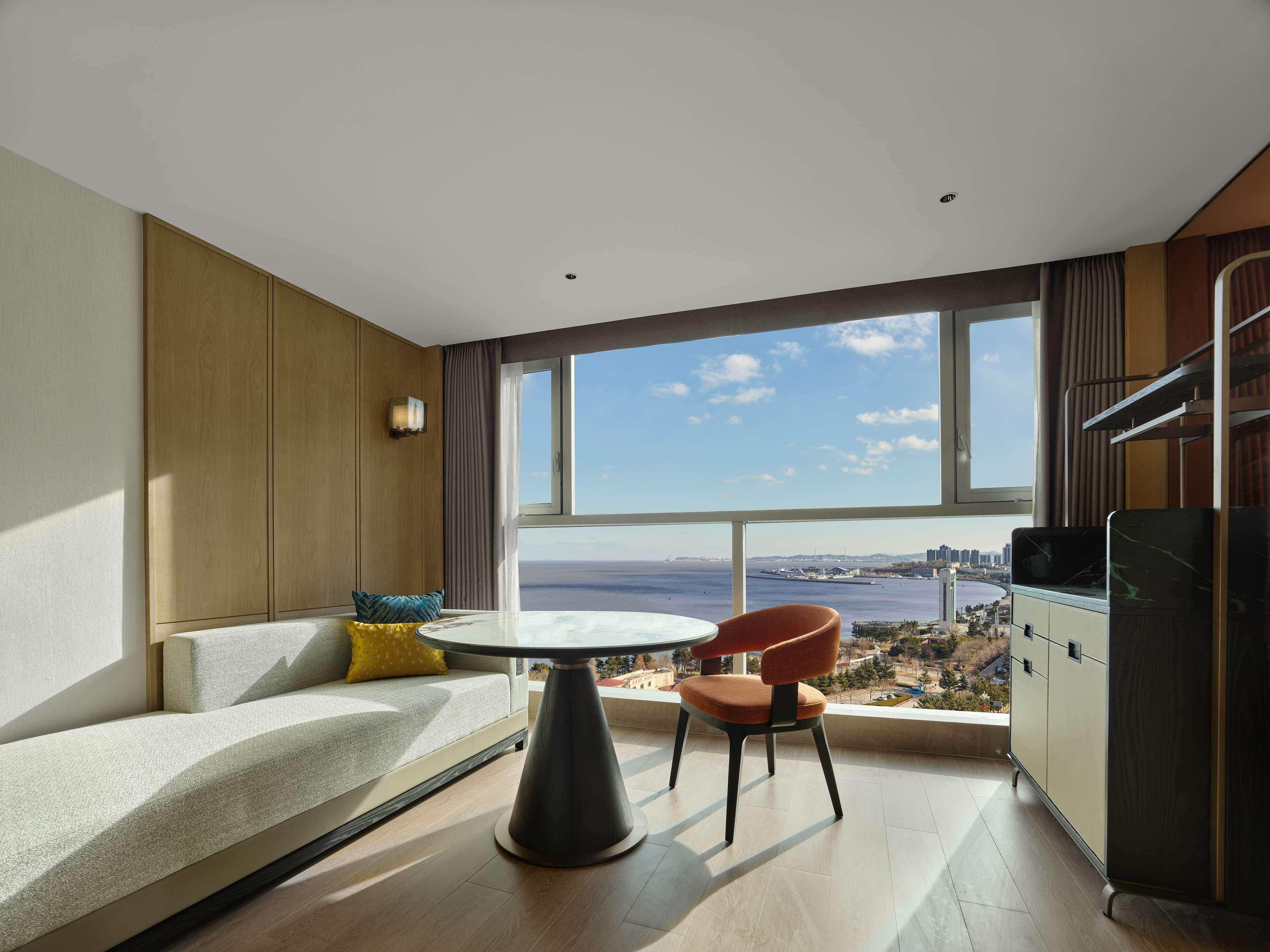 Double Sea View King Bed