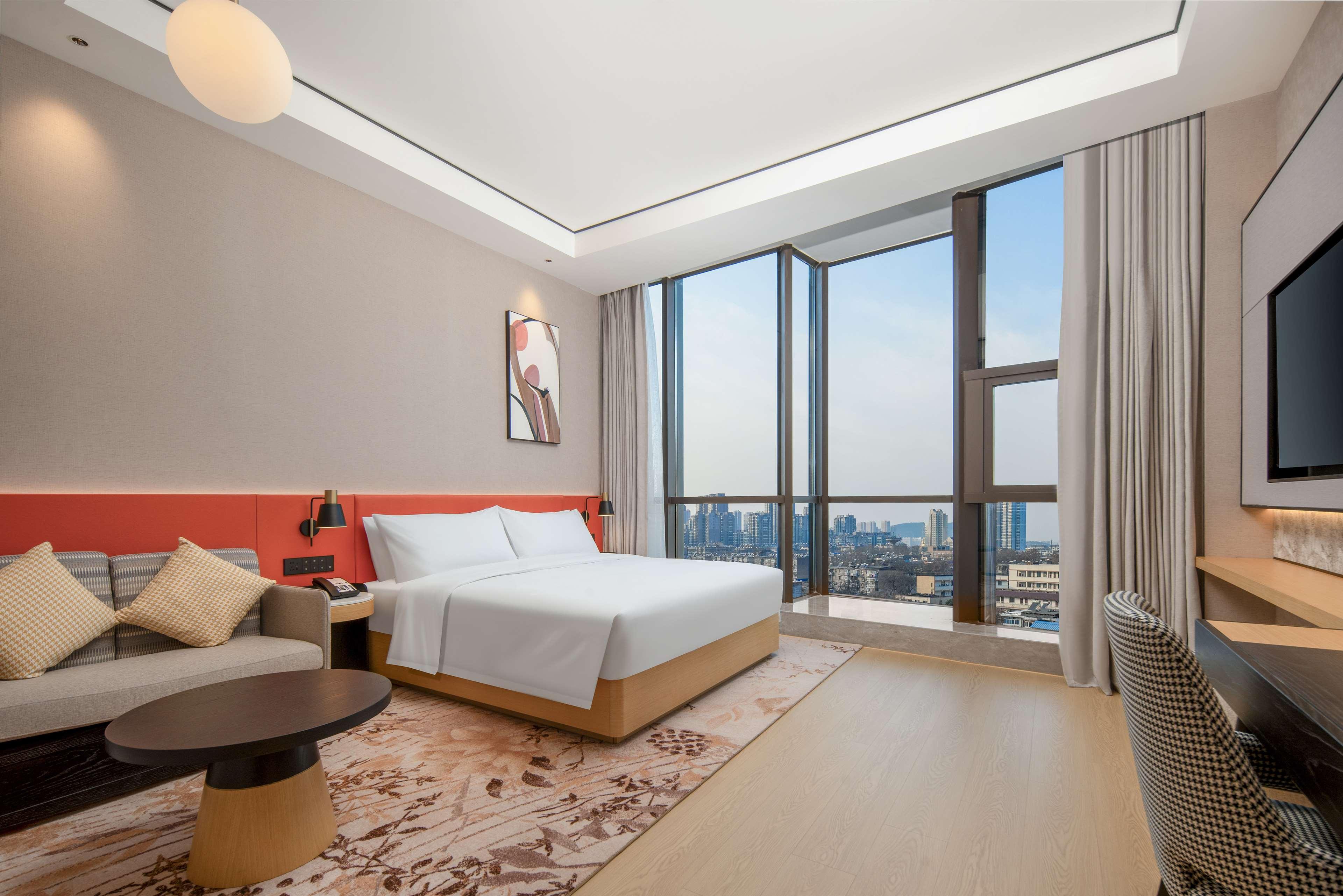 Double Superior King Bed