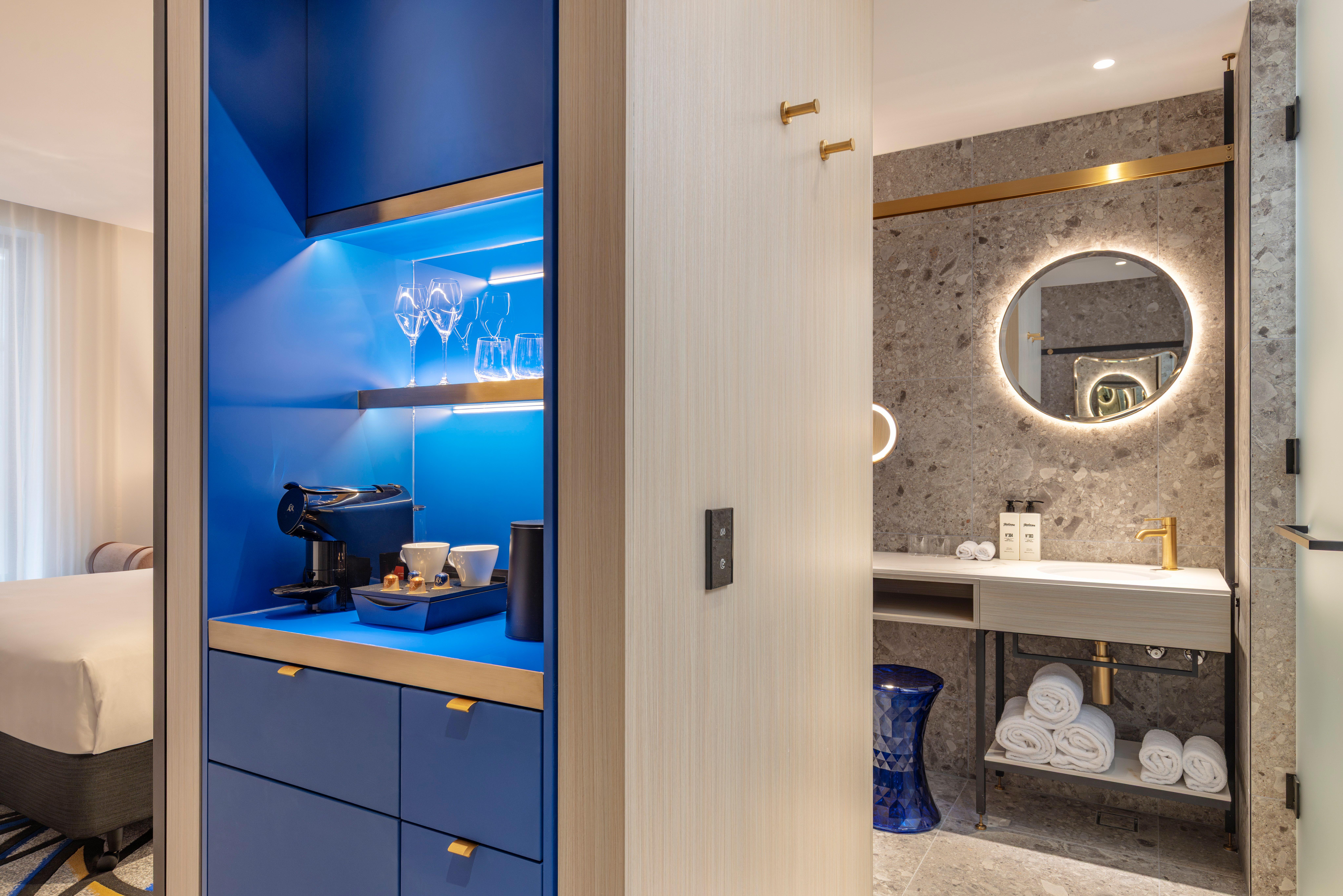 Double King Size Bed