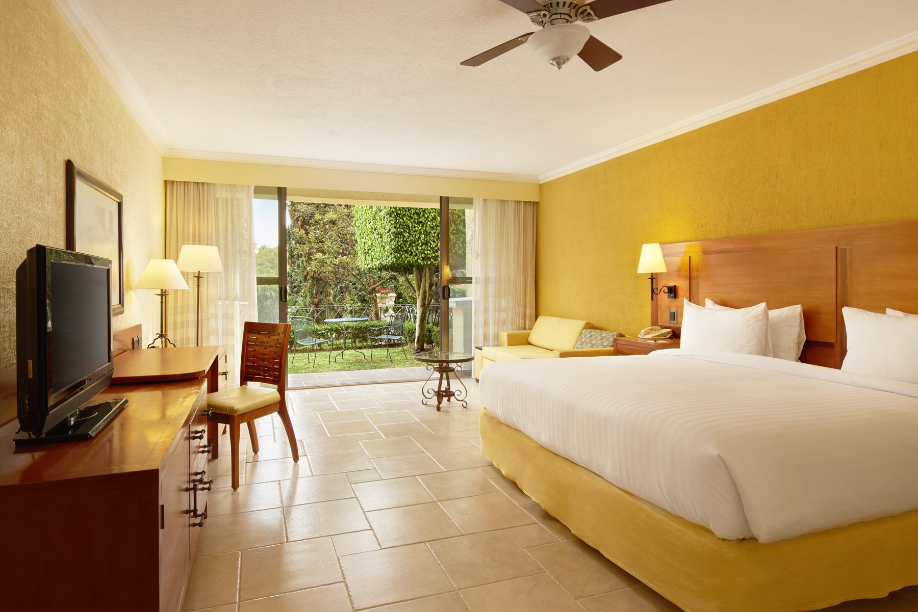 Junior Suite King Size Bed