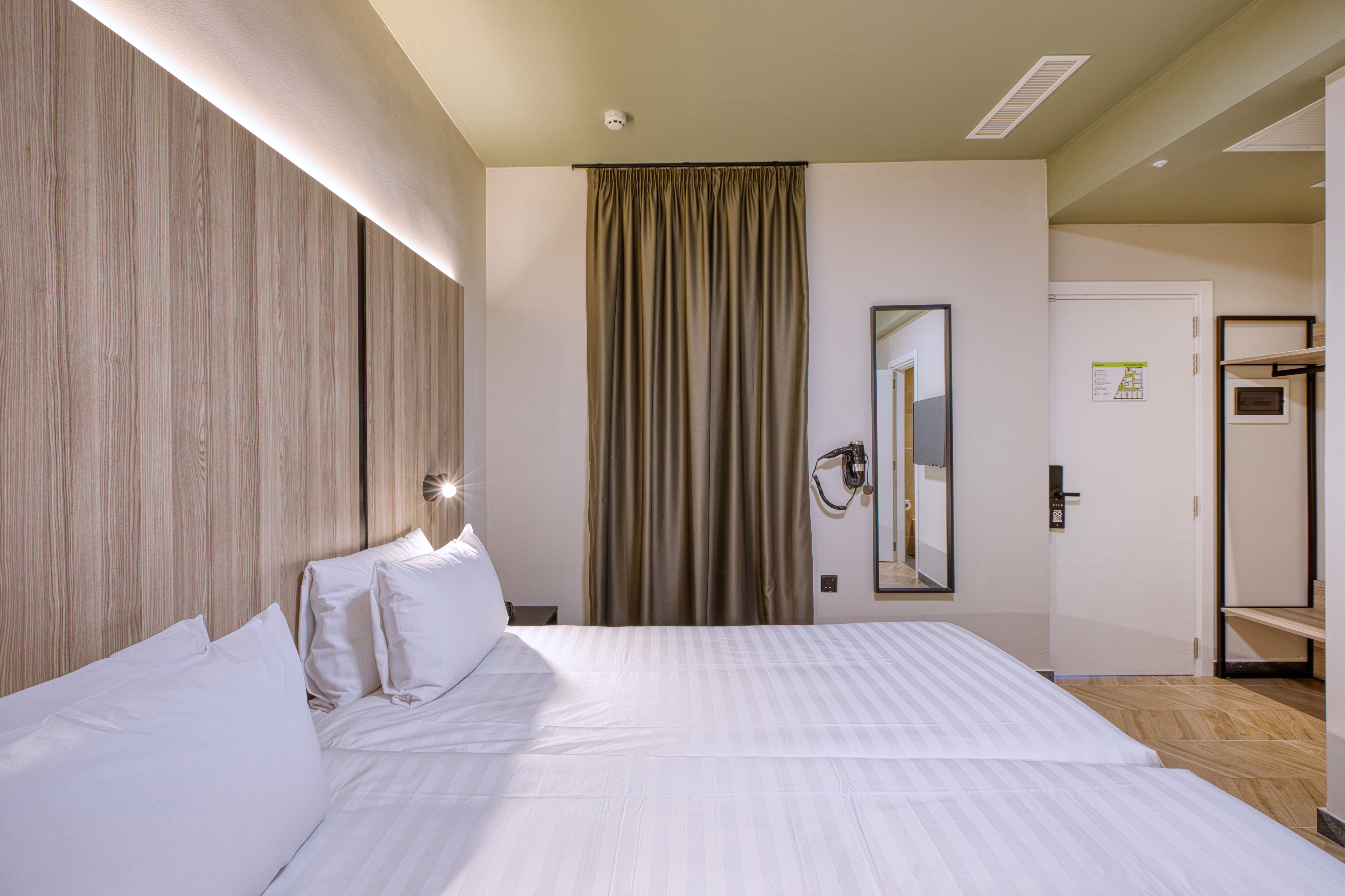 Double or Twin Standard