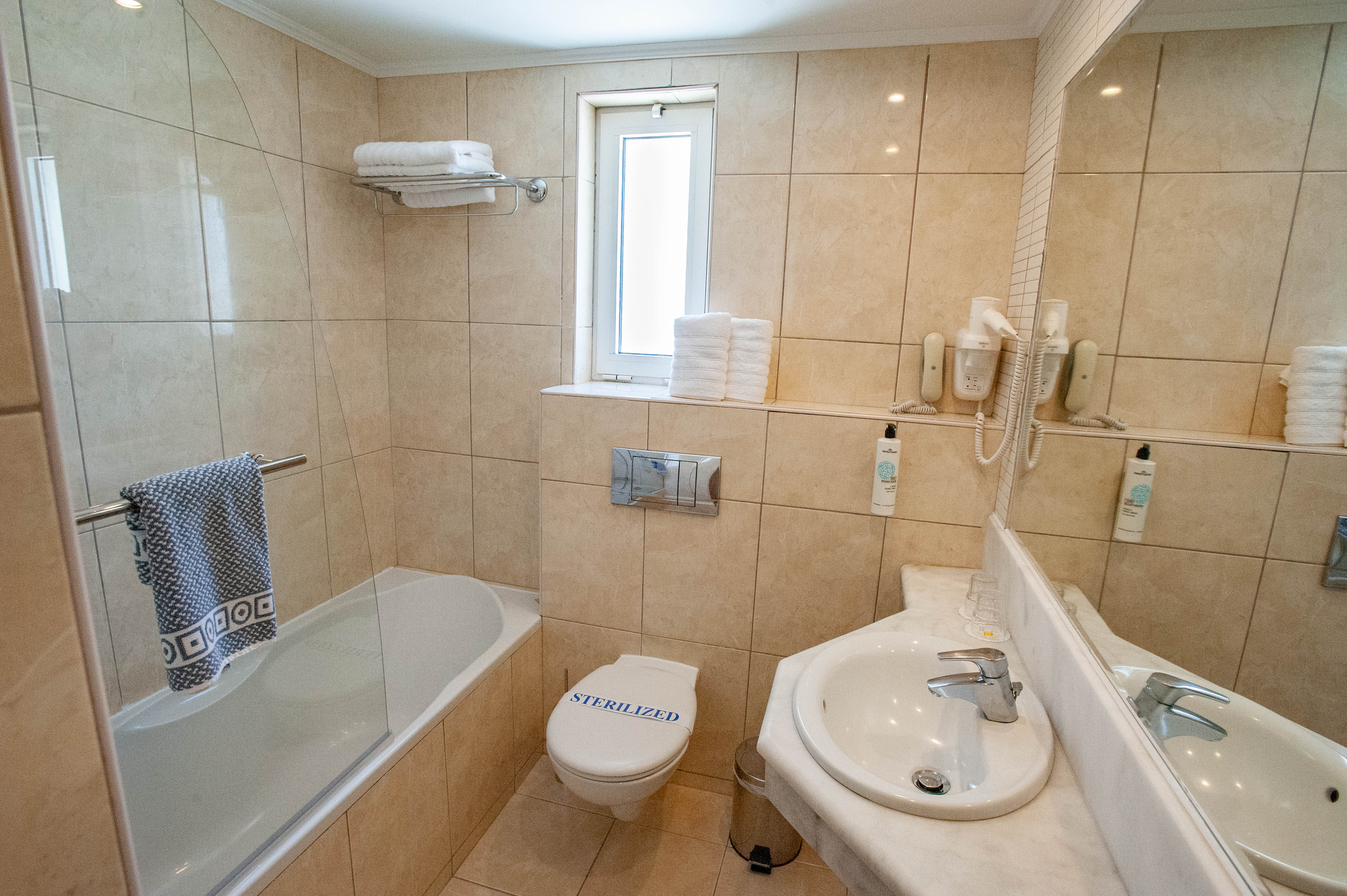 Double or Twin Standard