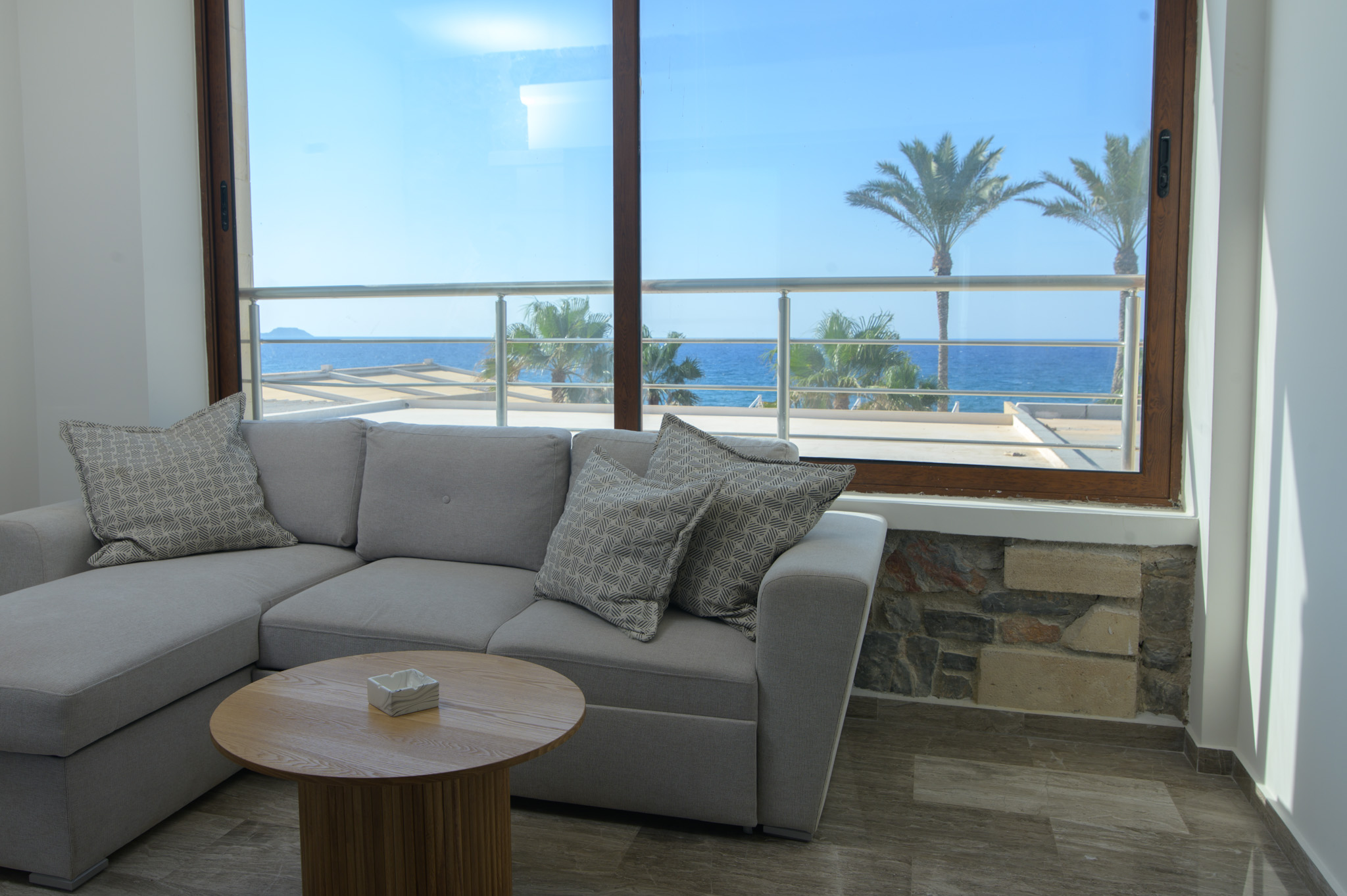 Suite Deluxe Sea View with Balcony