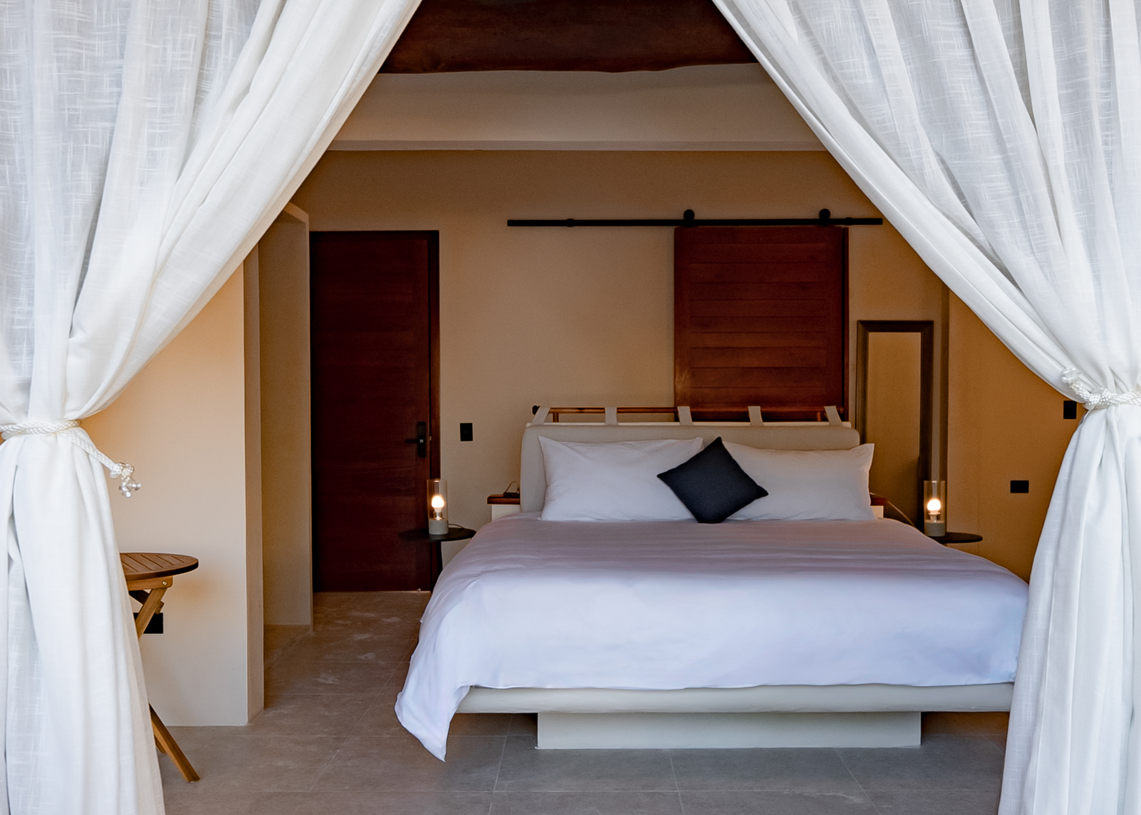 Suite Deluxe Pool View