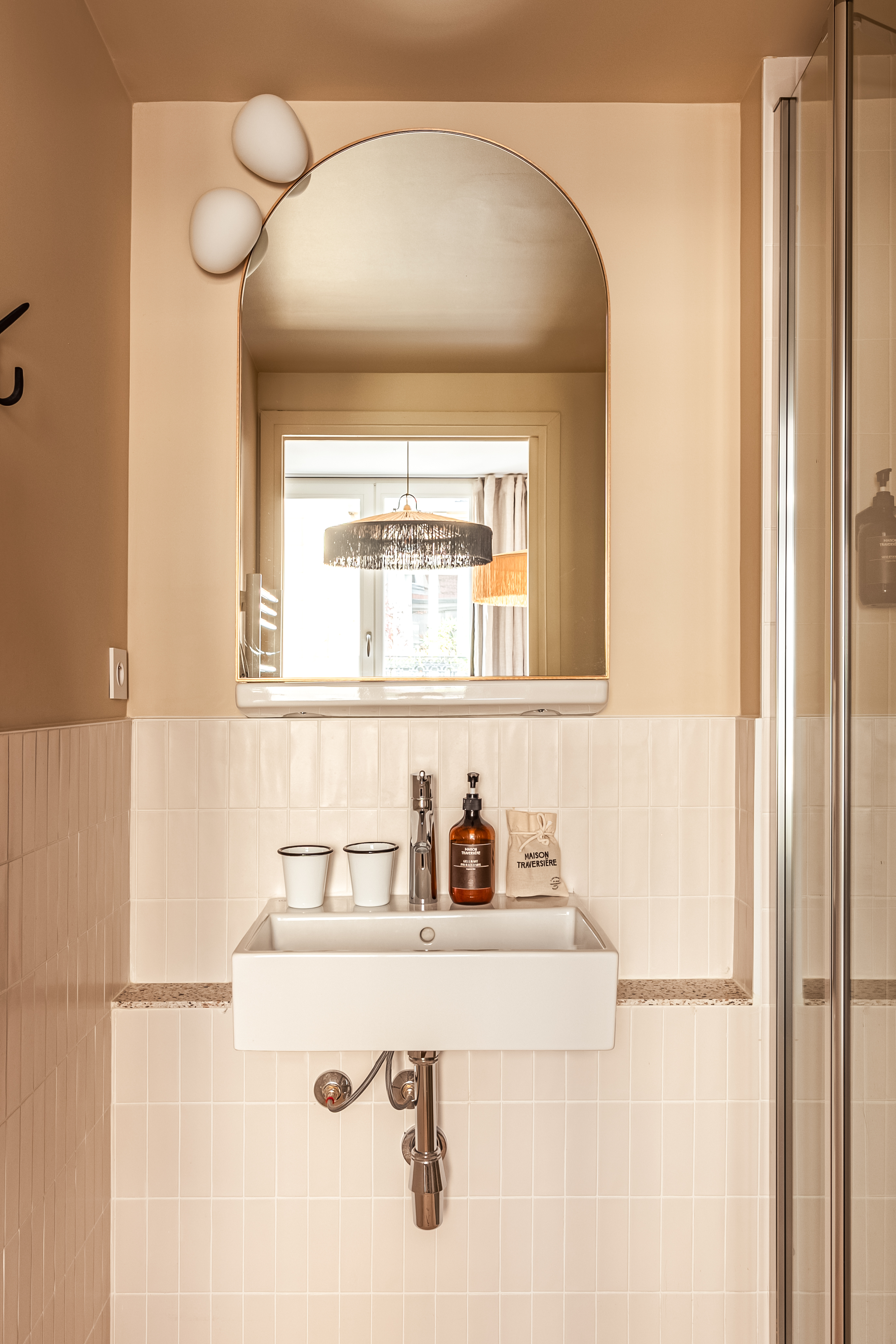 Double Deluxe Queen Bed