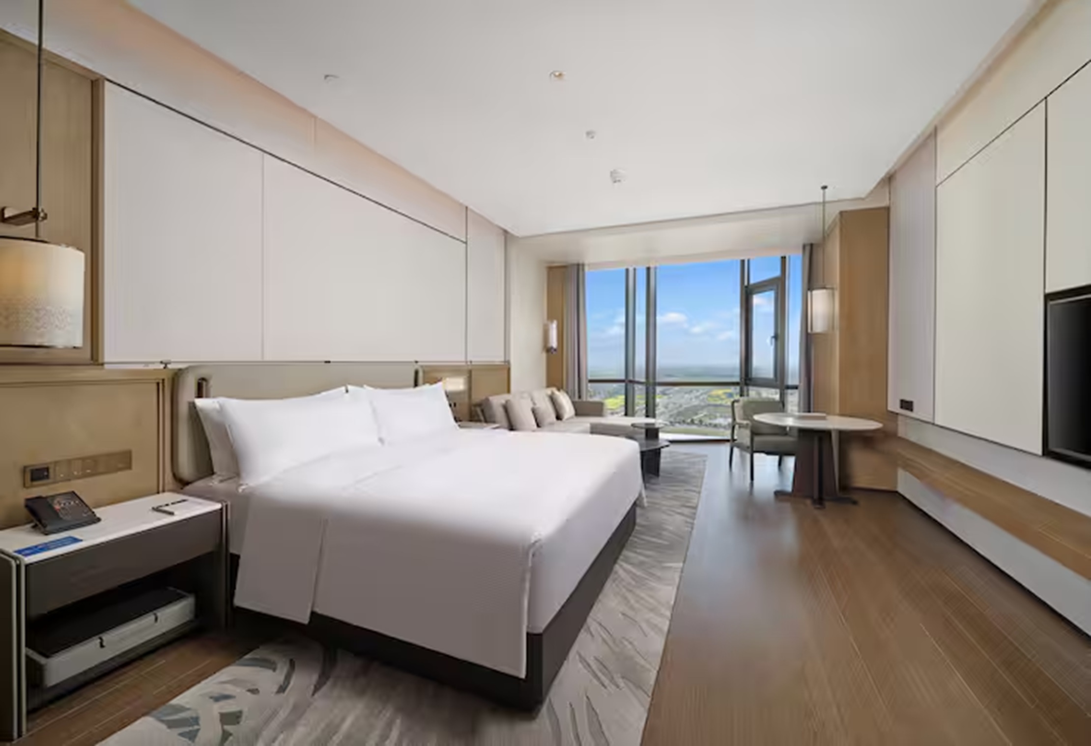 Double Accessible King Size Bed