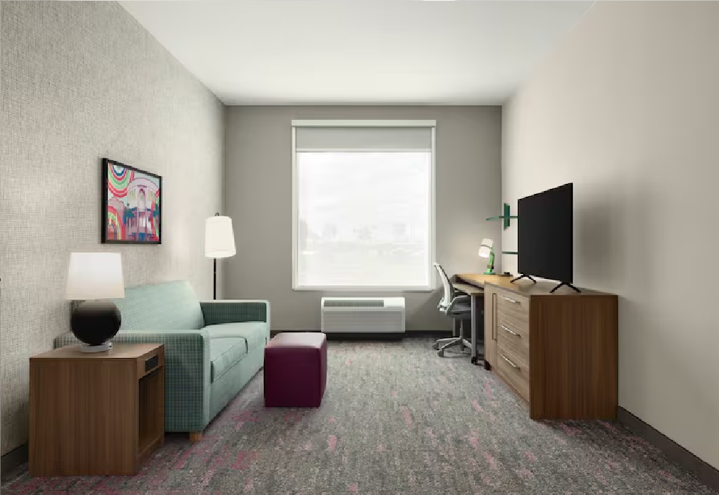 Suite Accessible King Size Bed