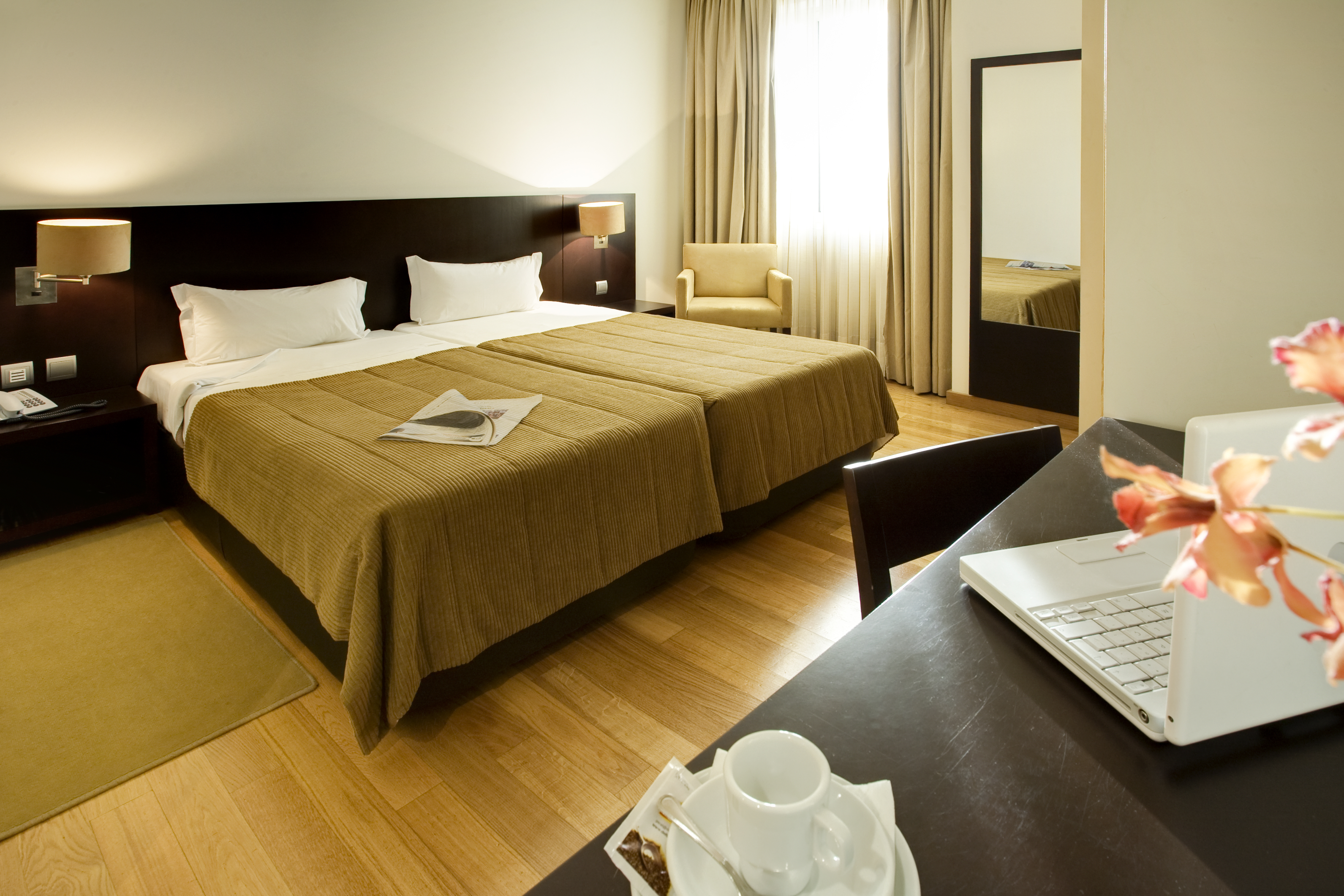 Double or Twin Standard