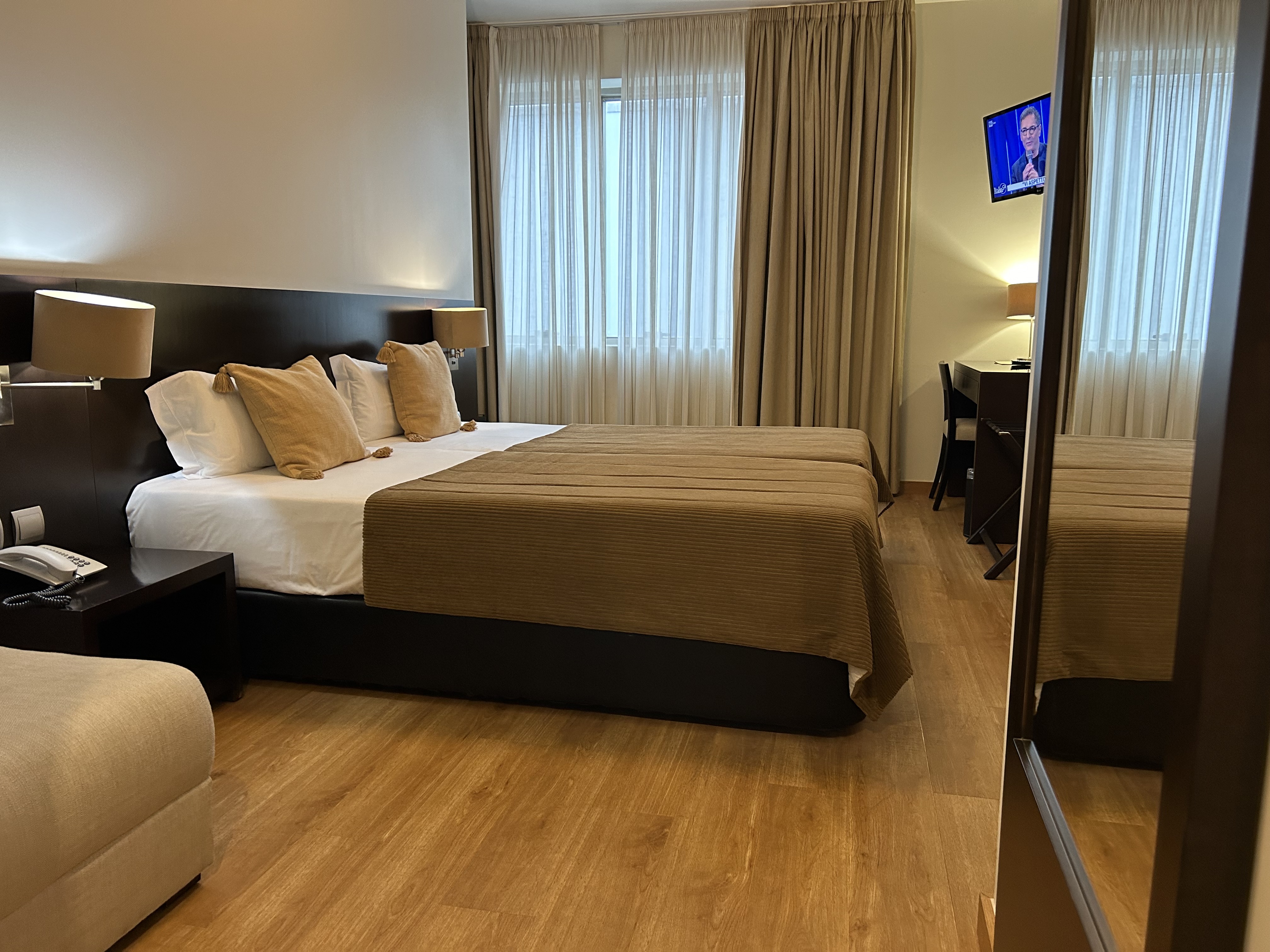 Double or Twin Capacity 3