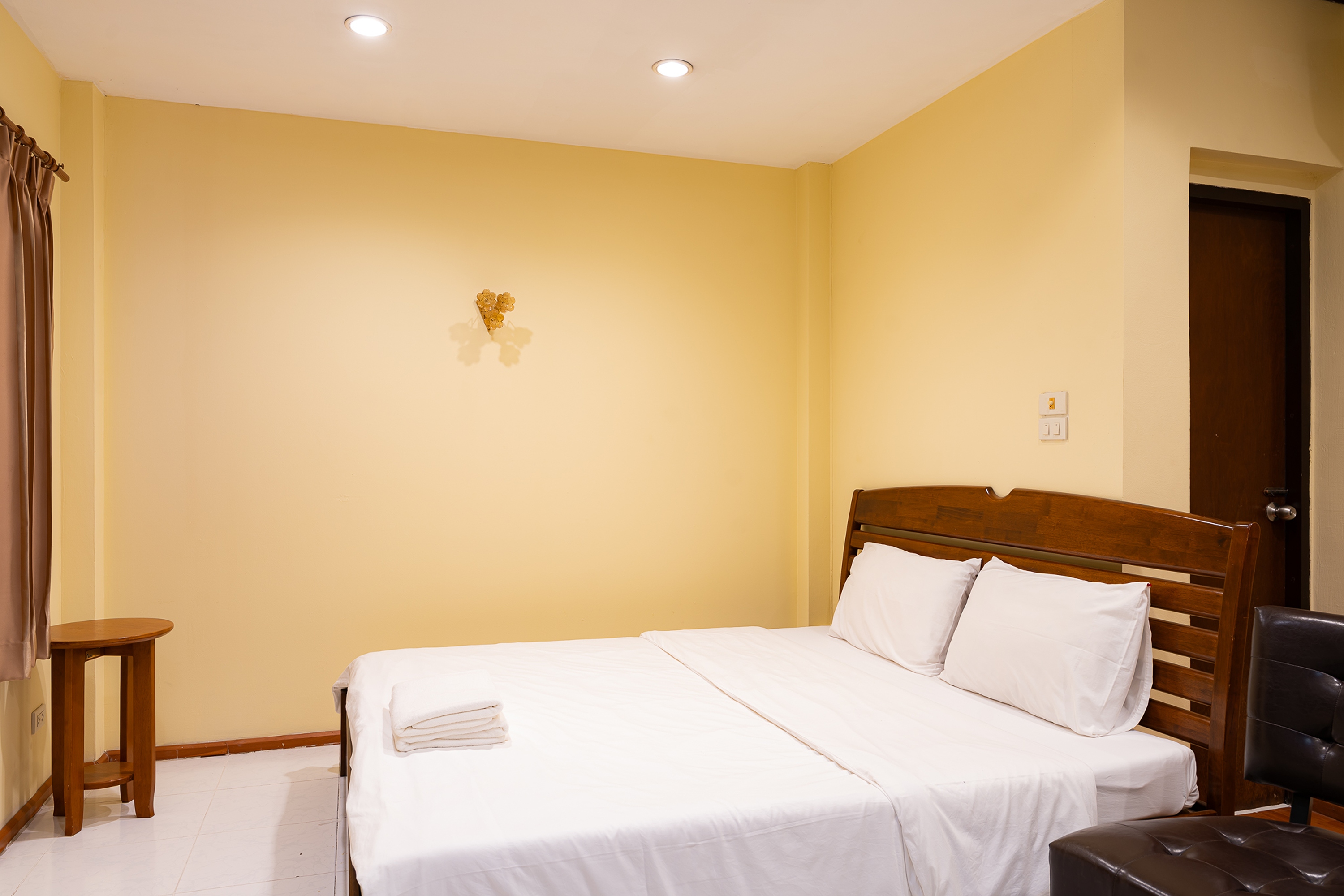 Double Deluxe King Bed