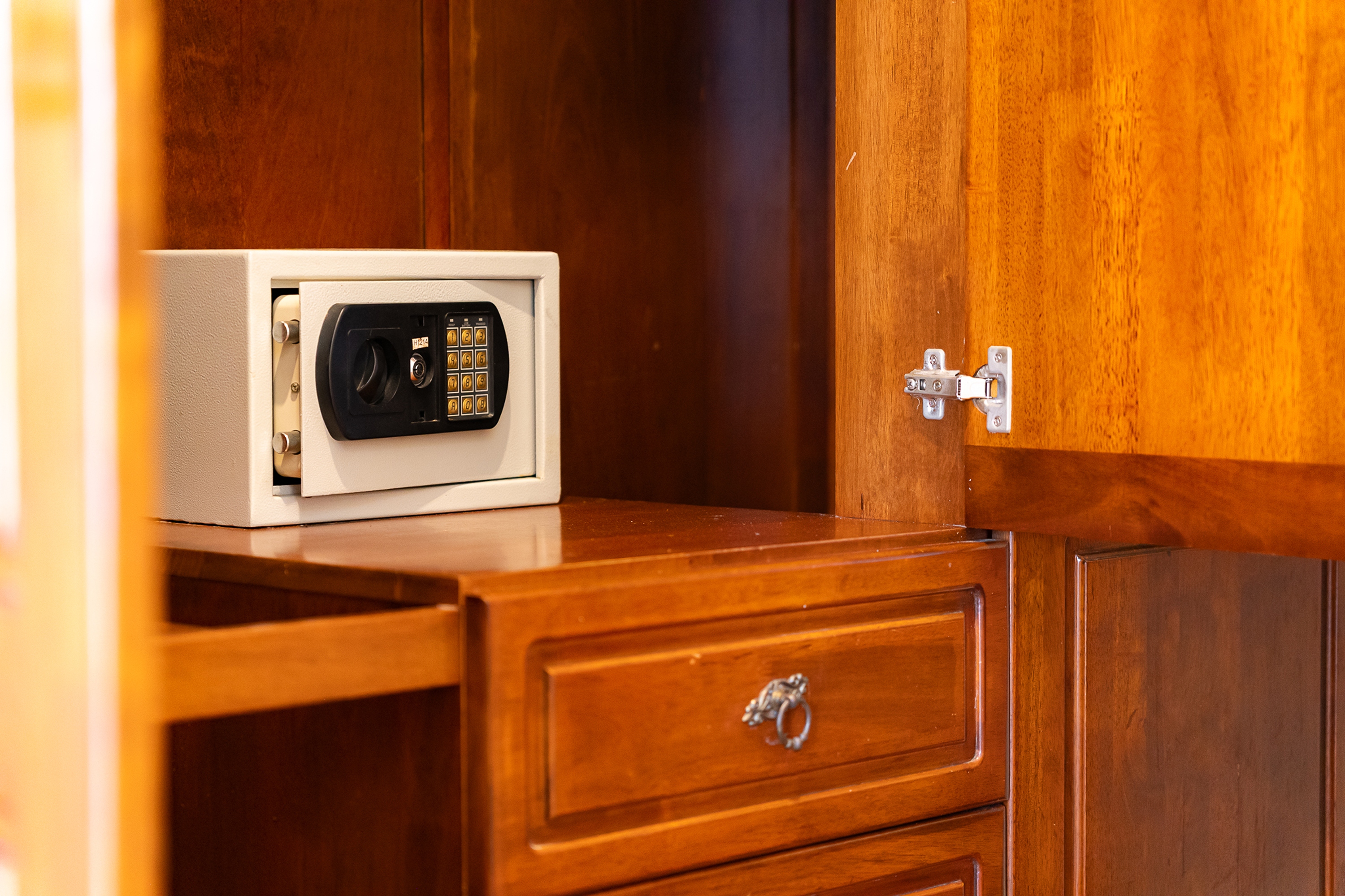 Double Deluxe King Bed