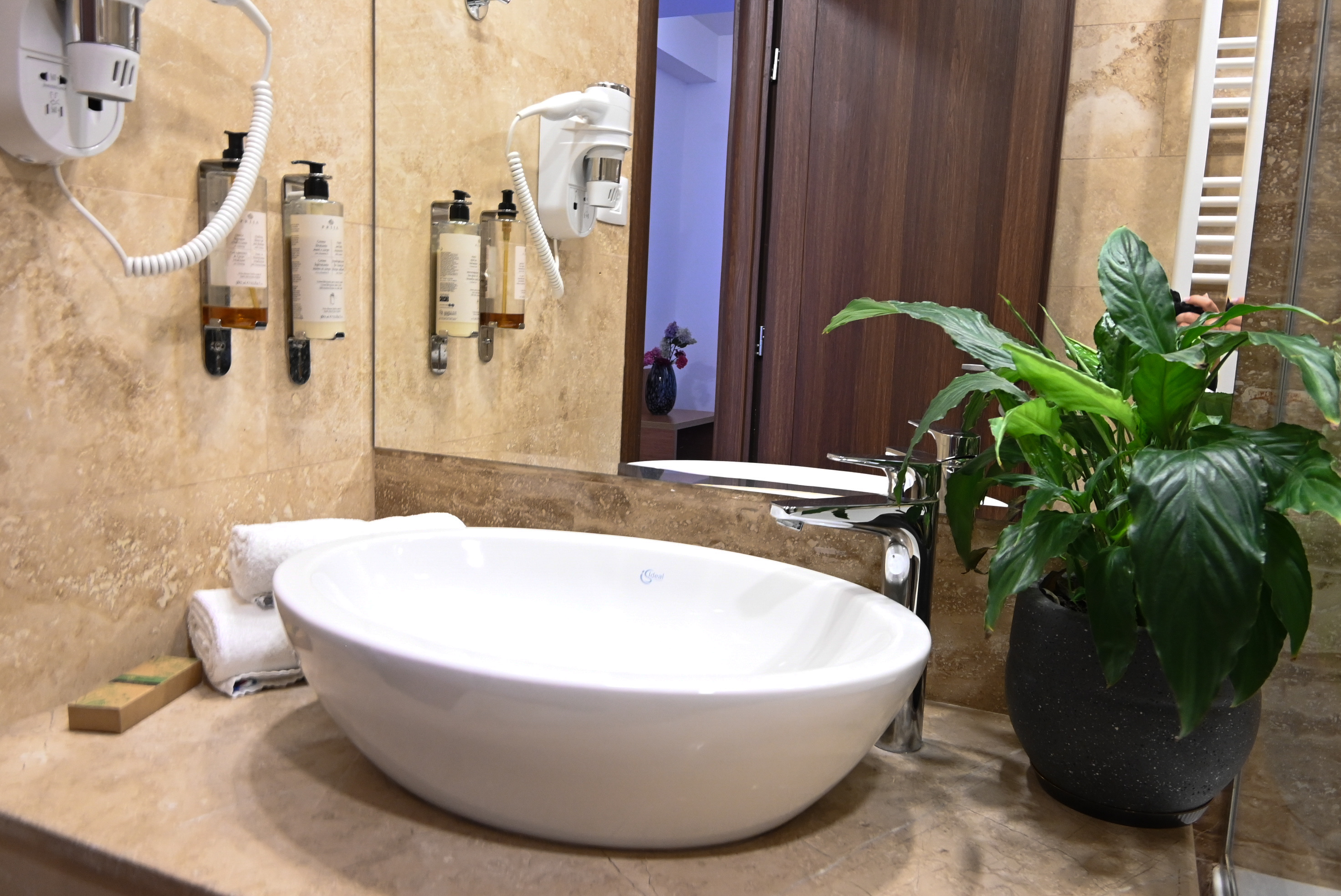 Double King Size Bed