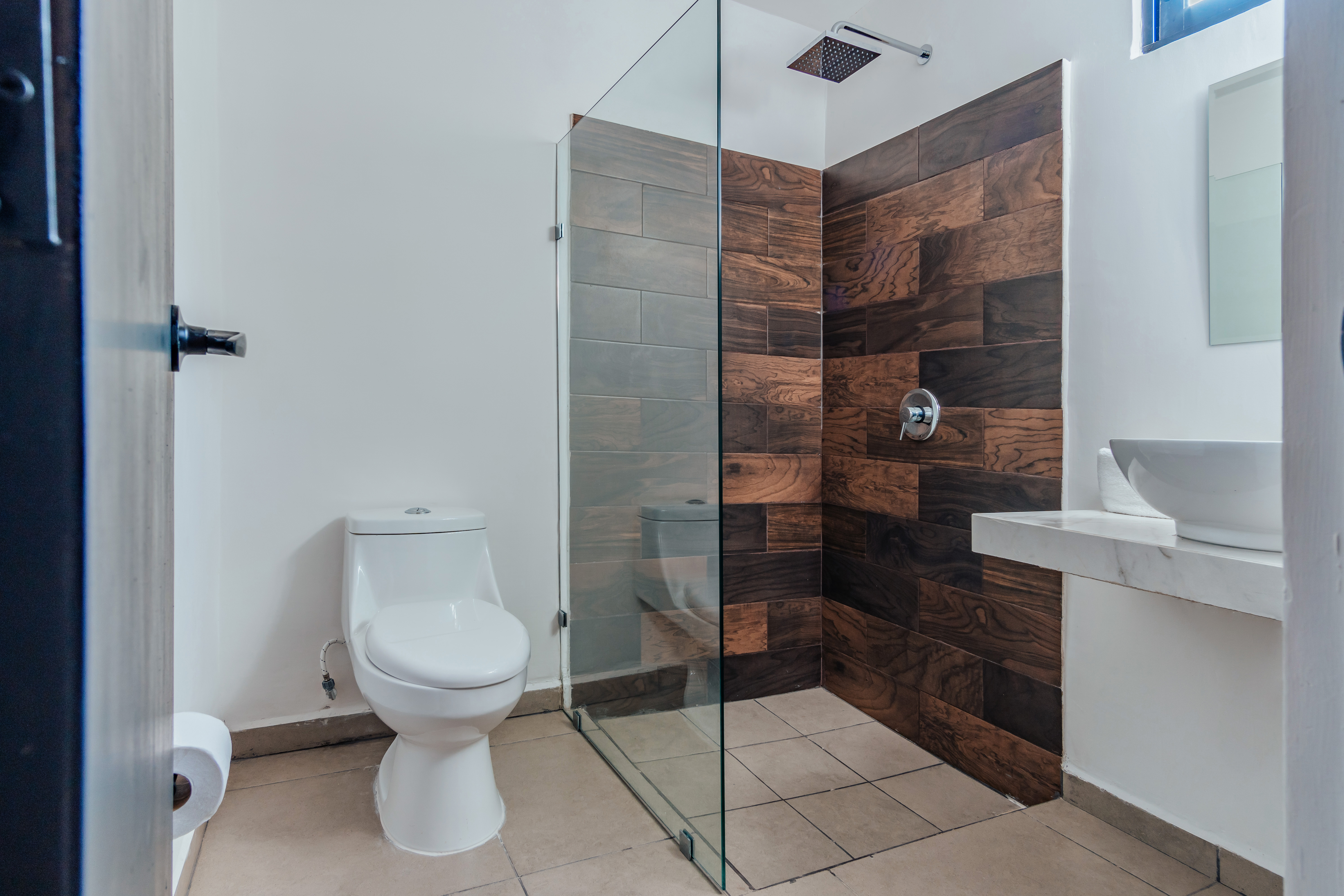 Double or Twin with Double Bed