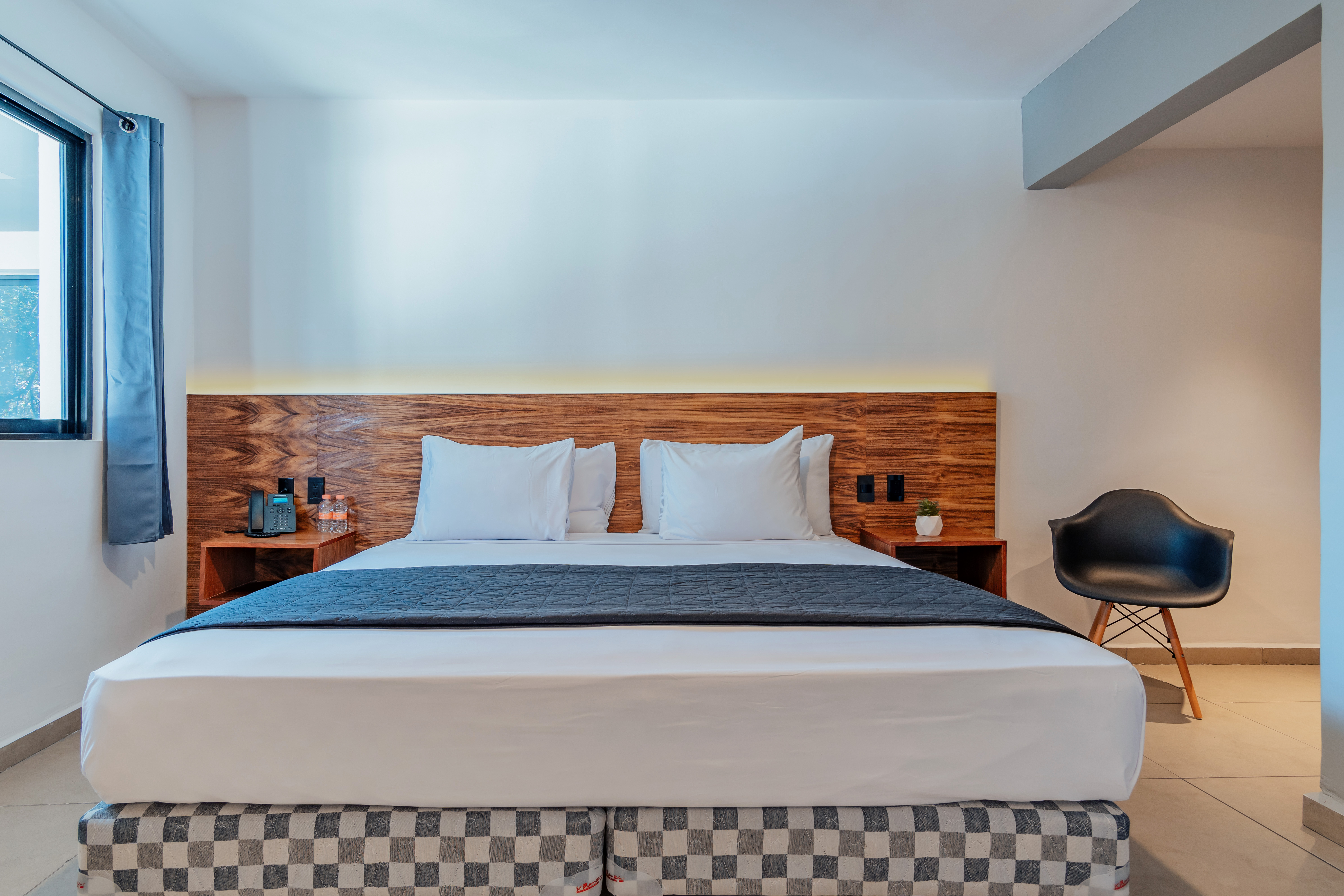 Double Deluxe King Bed