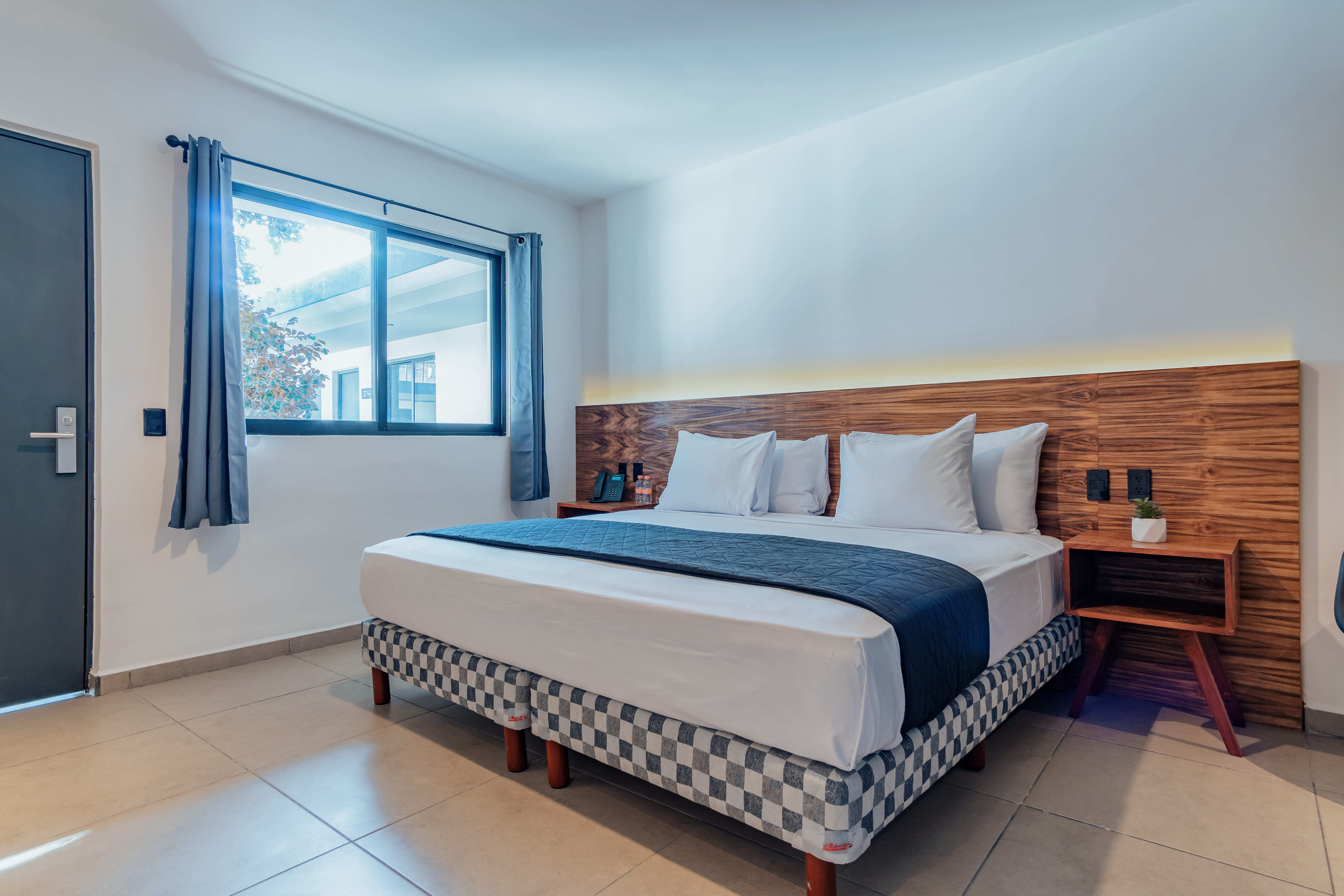 Double Deluxe King Bed