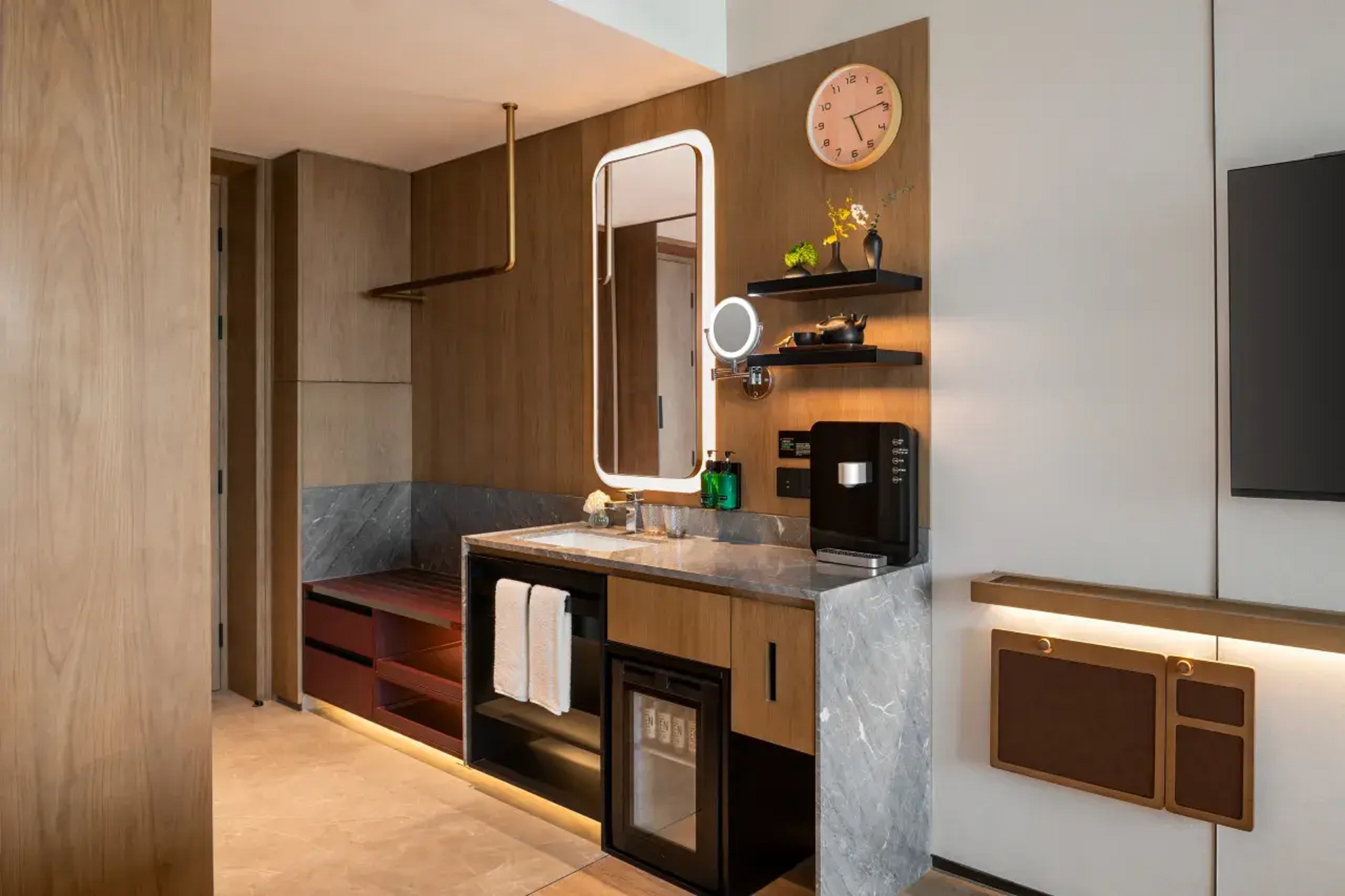 Double King Size Bed