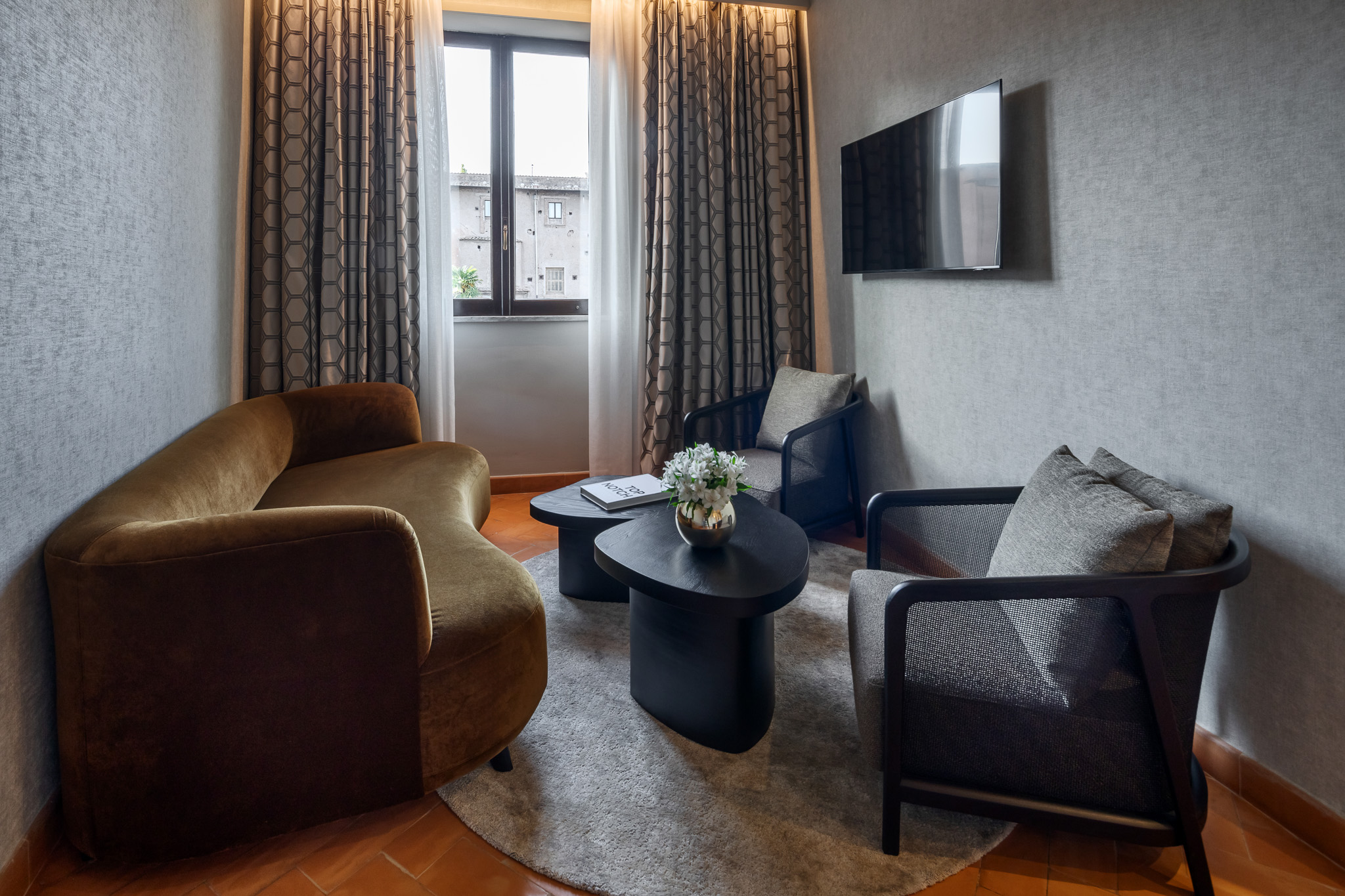 Suite Queen Size Bed