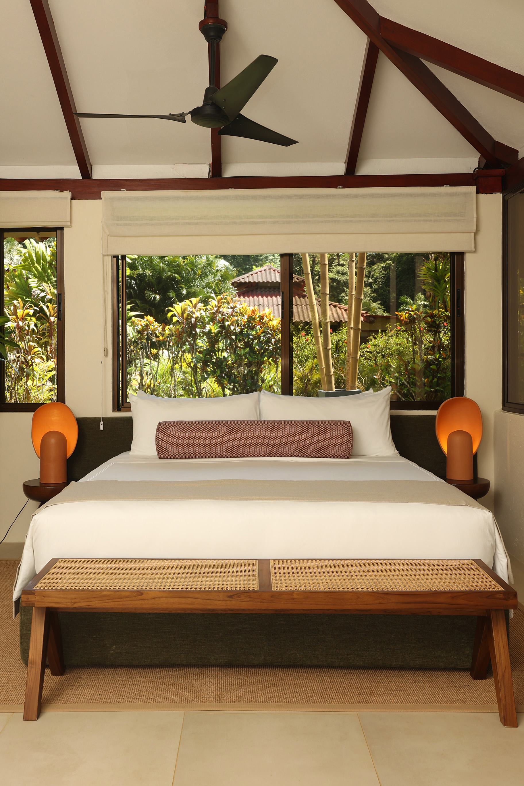 Bungalow King Size Bed