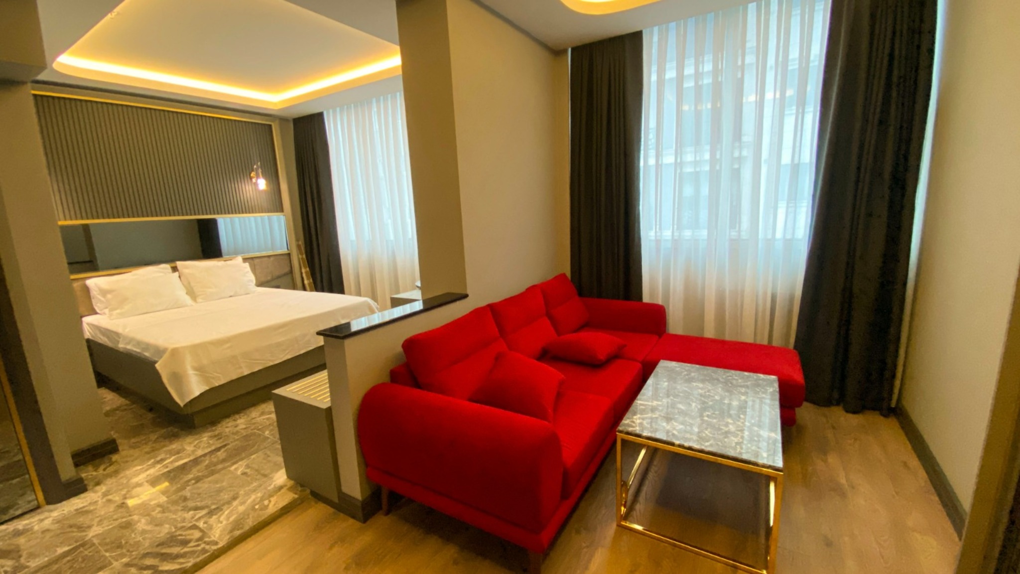 Suite Superior with Balcony