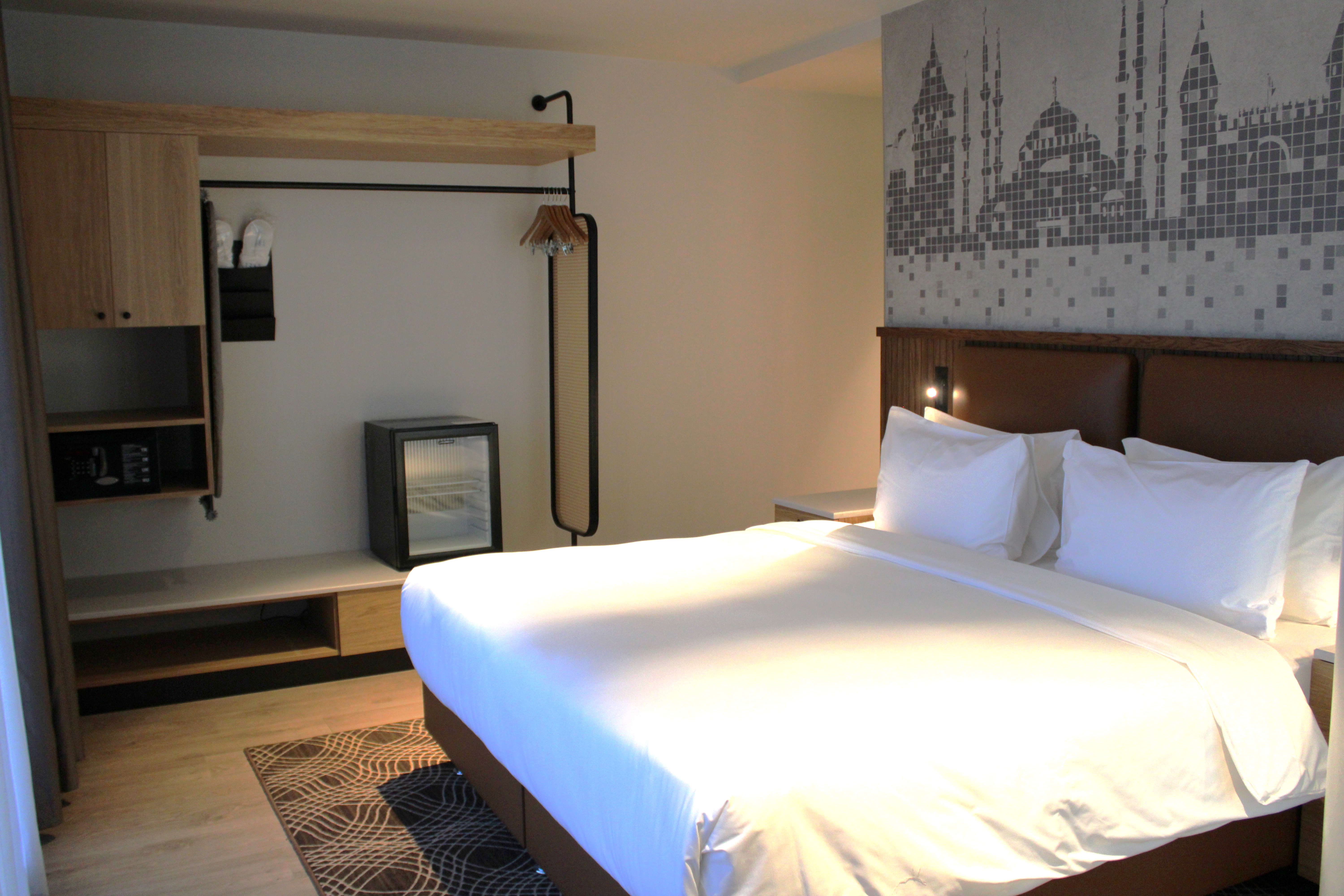 Double or Twin Executive