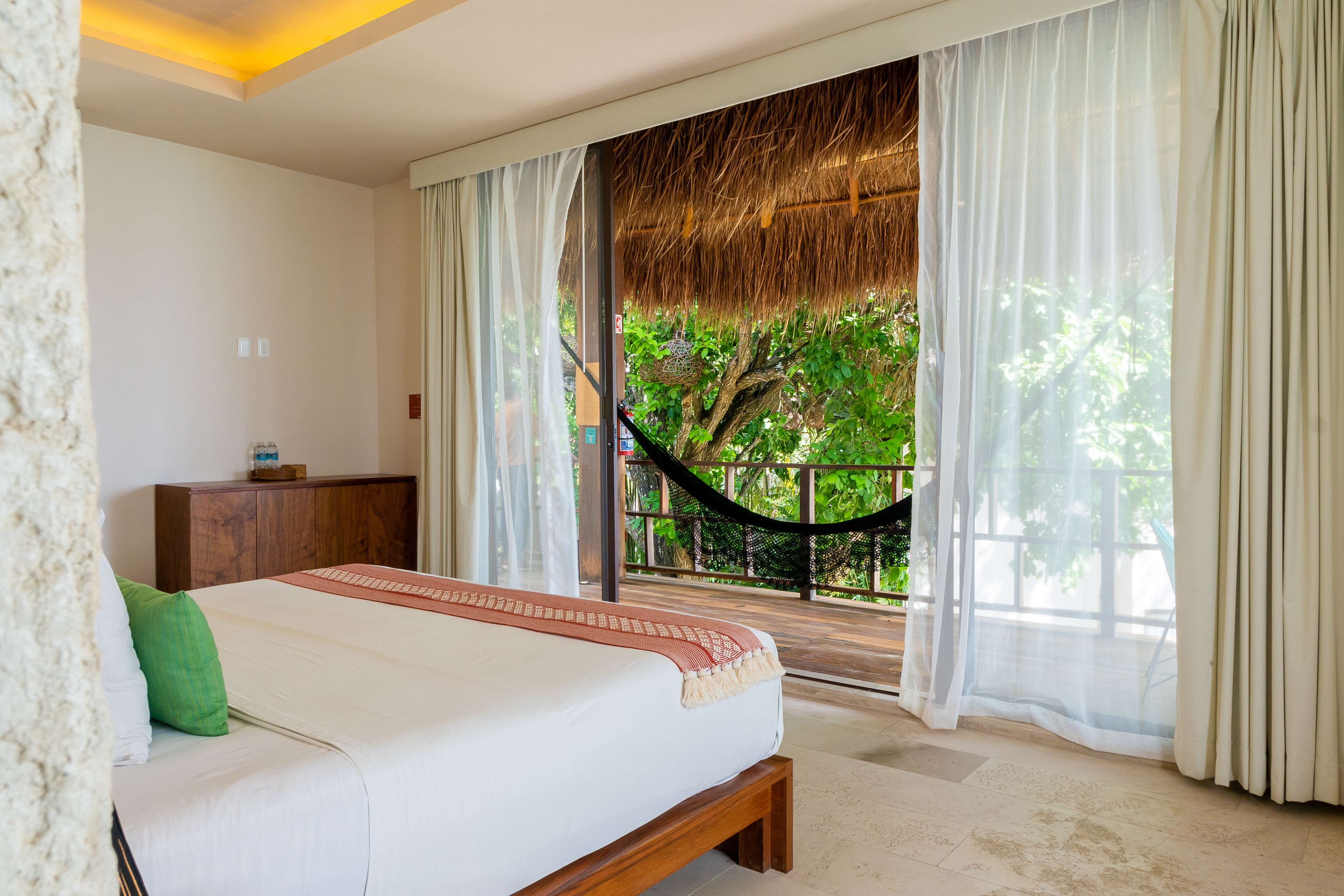 Double Deluxe King Bed