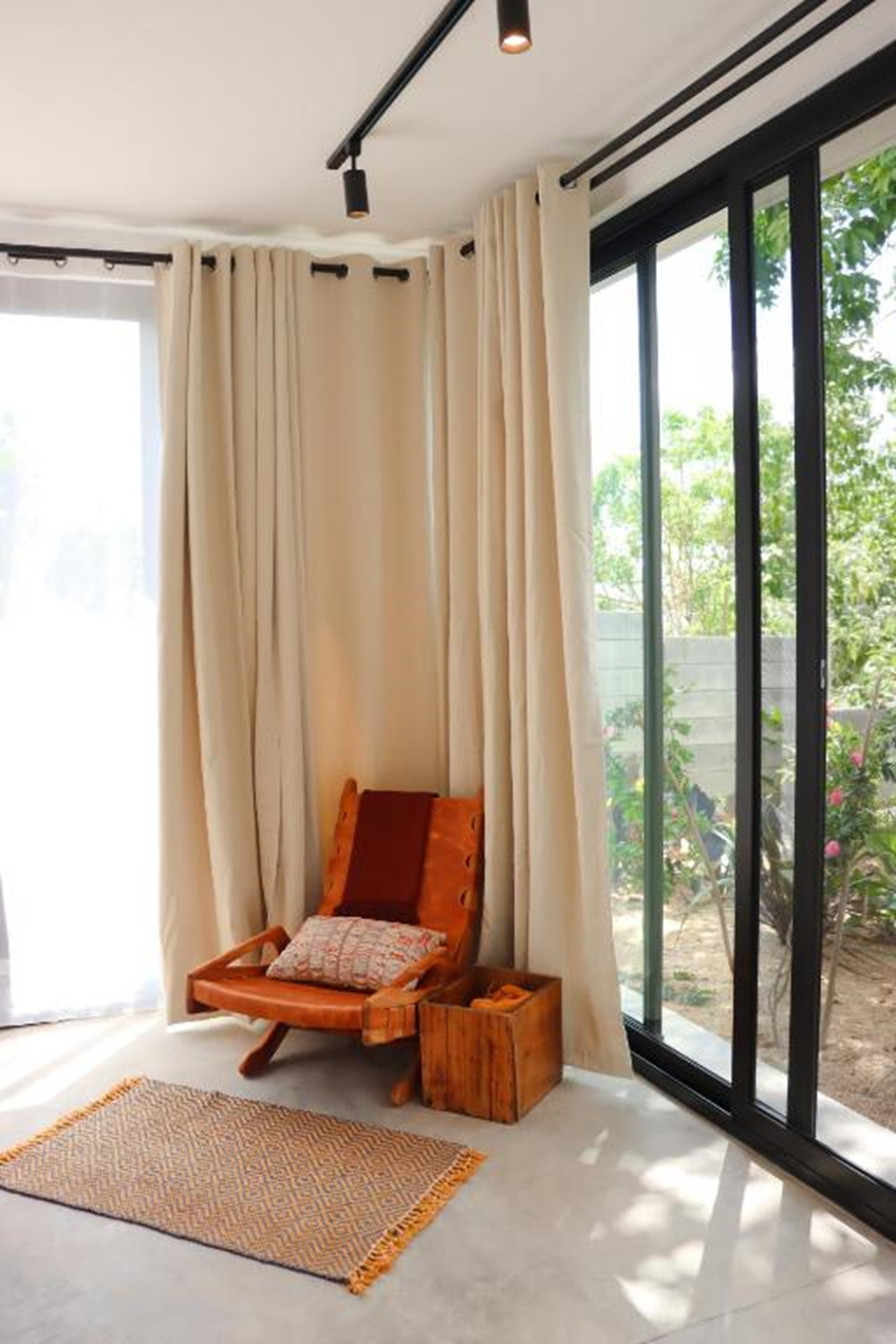 Double or Twin One Bedroom One Bathroom