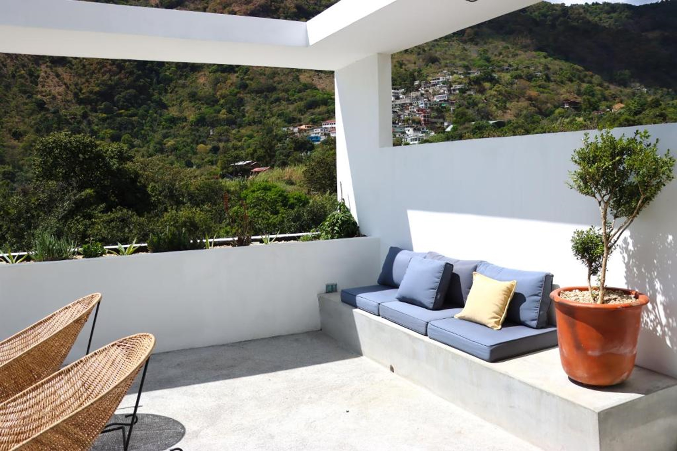 Twin One Bedroom One Bathroom