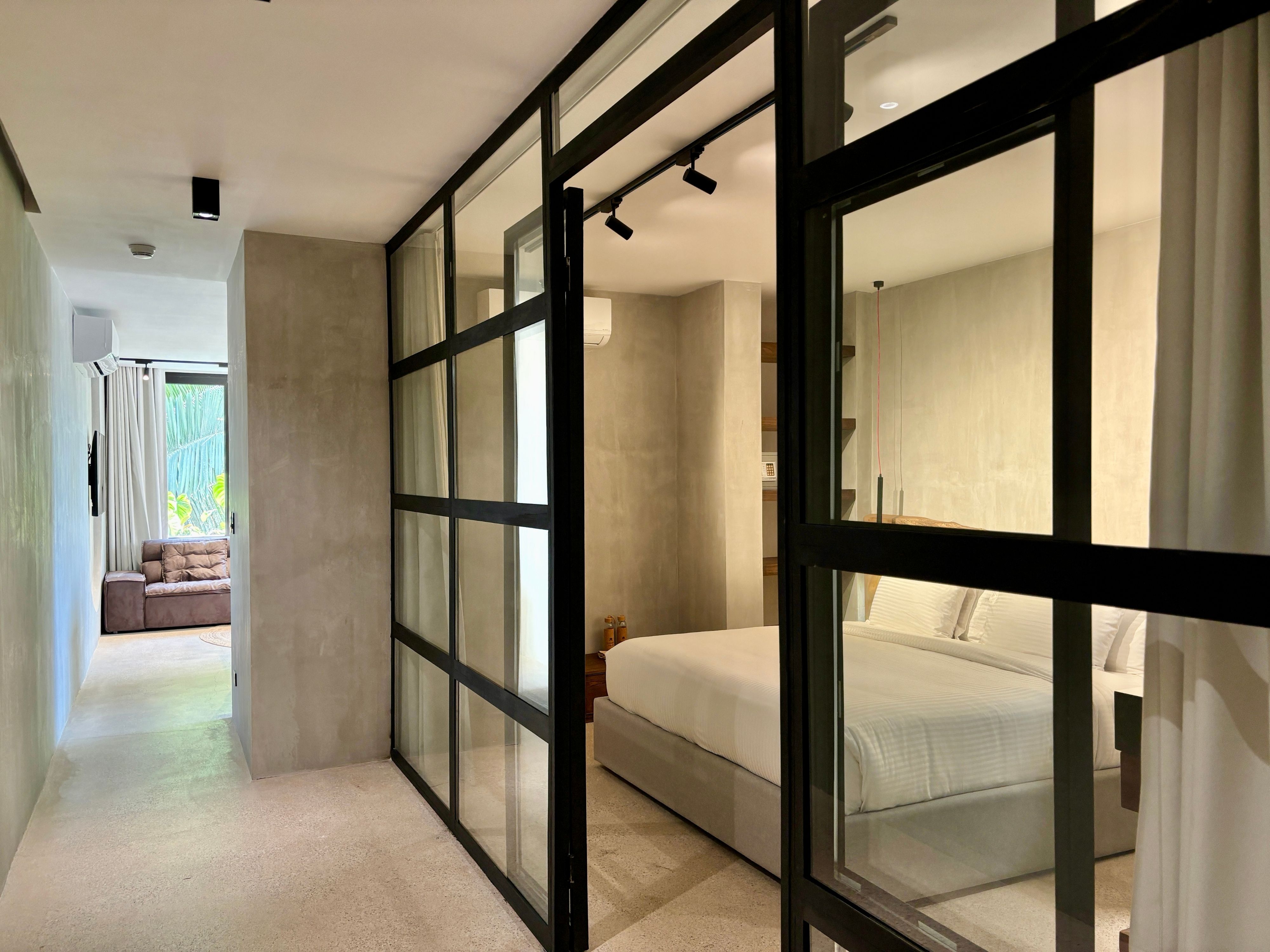 Suite Deluxe King Bed