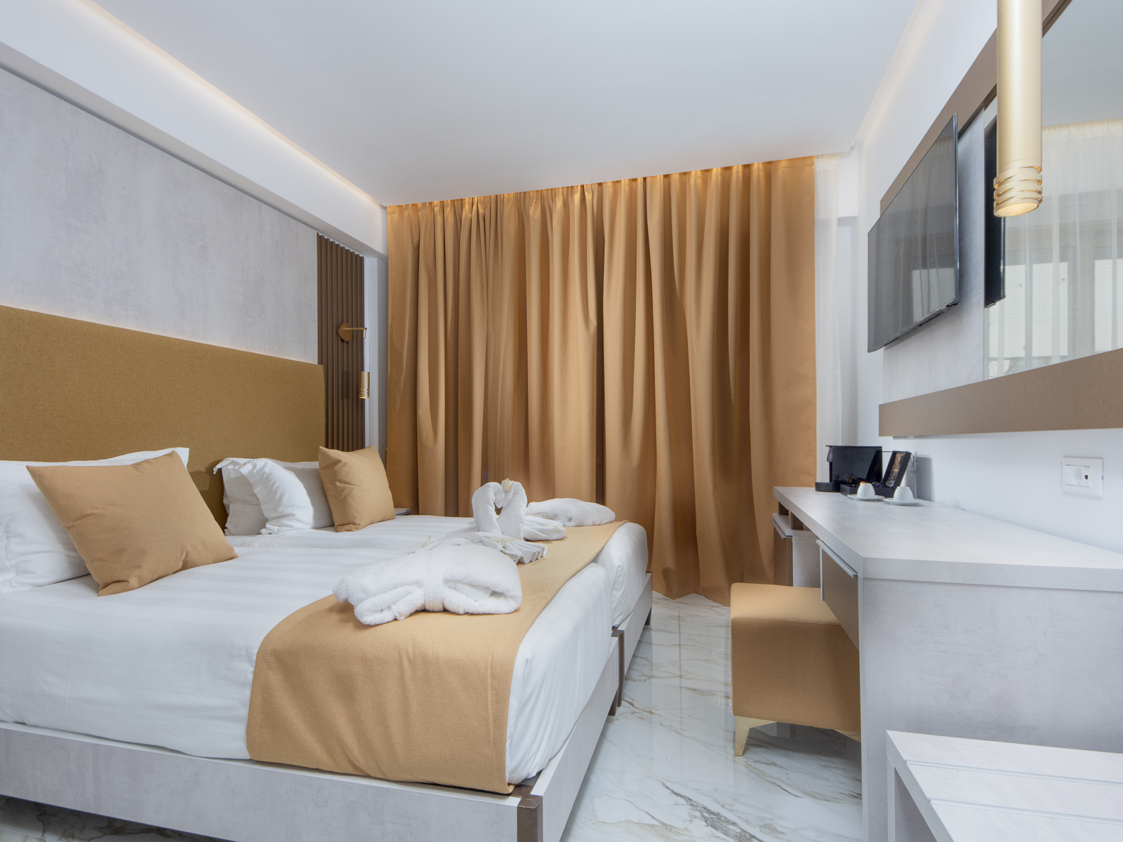 Double or Twin Land View