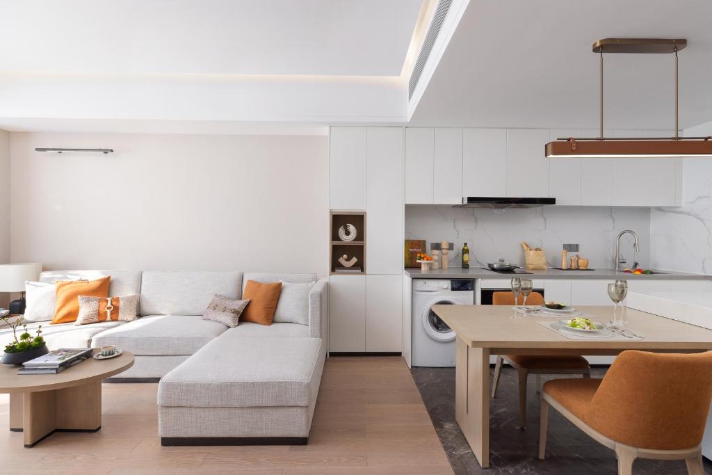 Double or Twin Executive One Bedroom