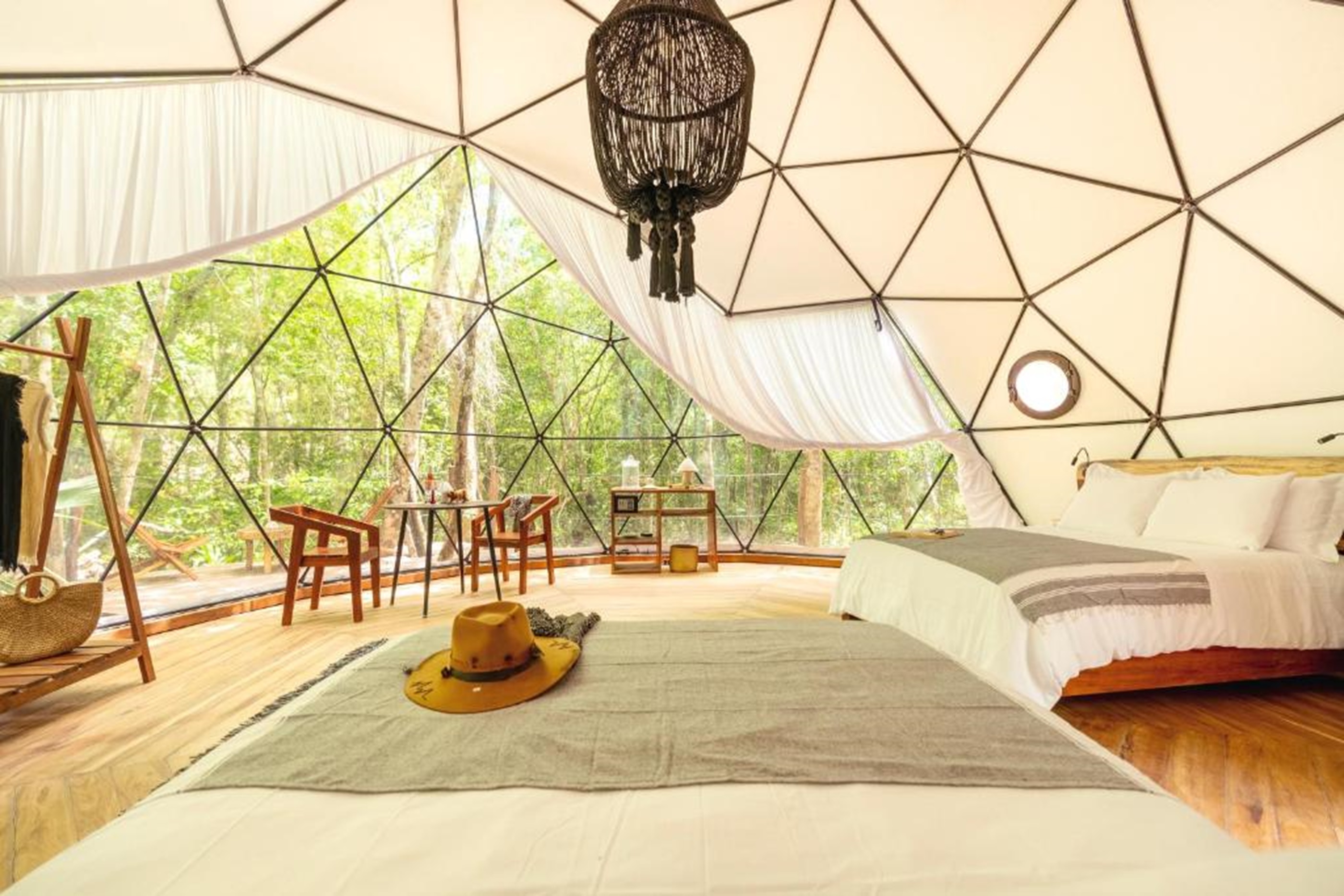 Quadruple One Bedroom One Bathroom