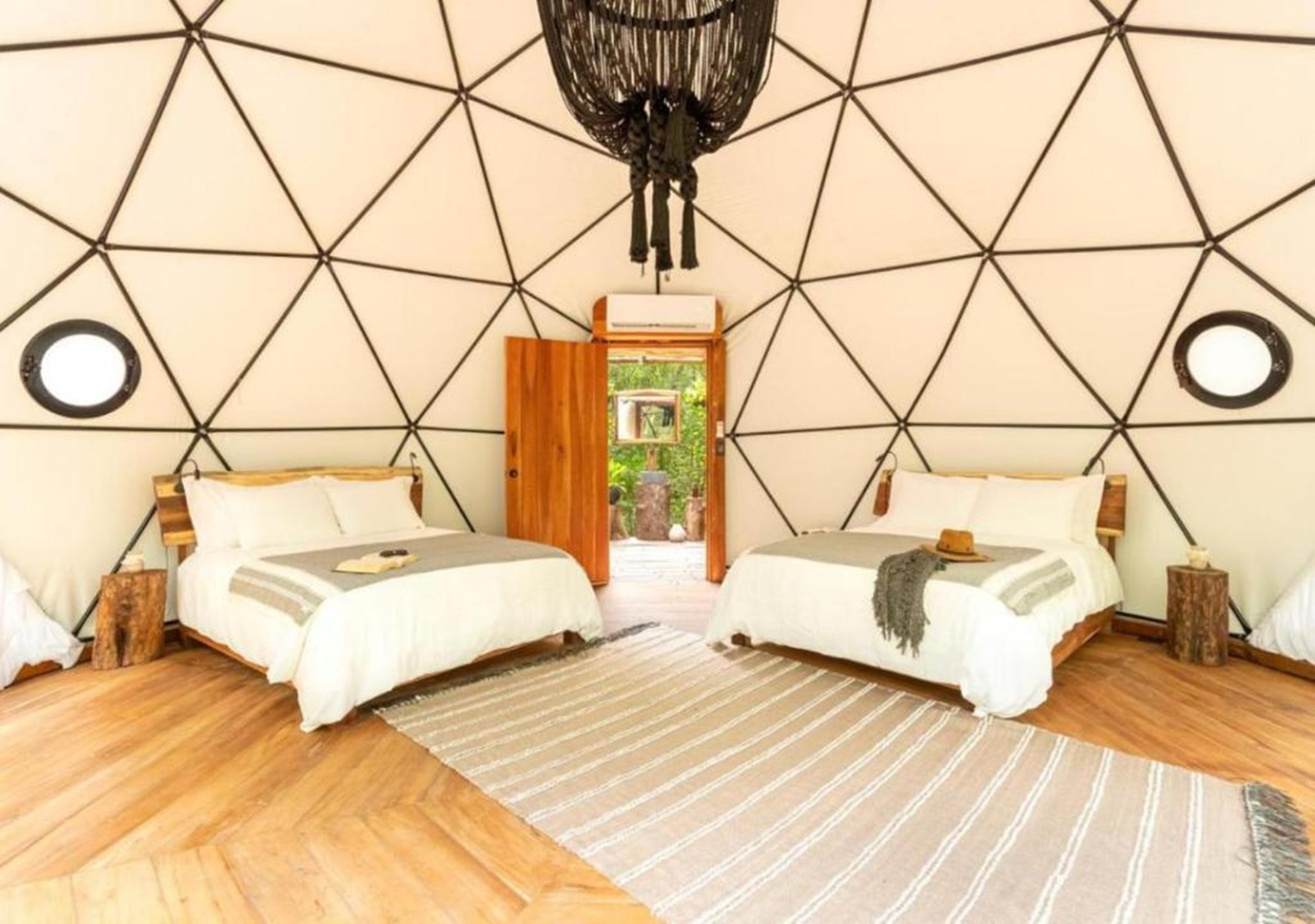 Quadruple One Bedroom One Bathroom