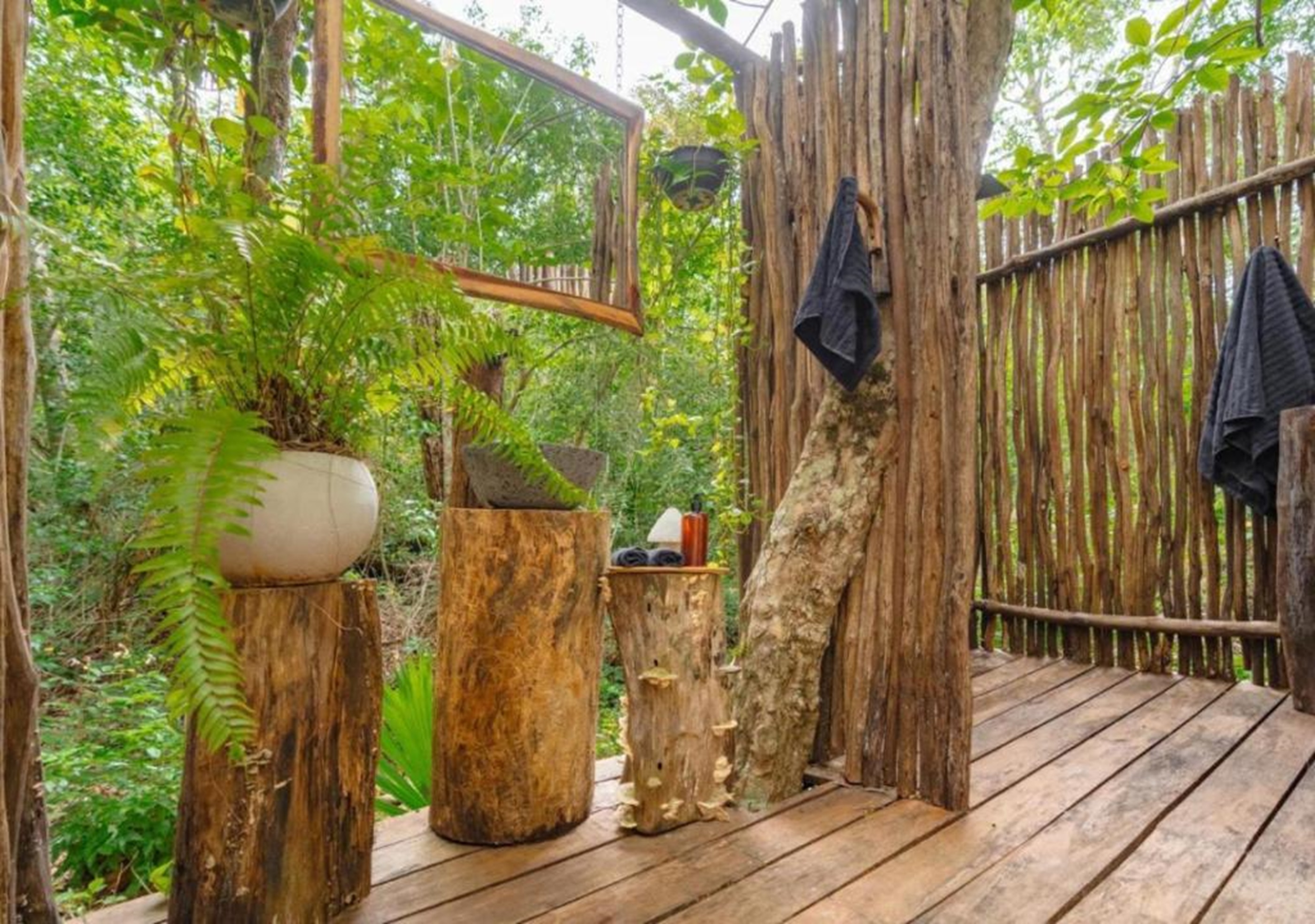 Quadruple One Bedroom One Bathroom