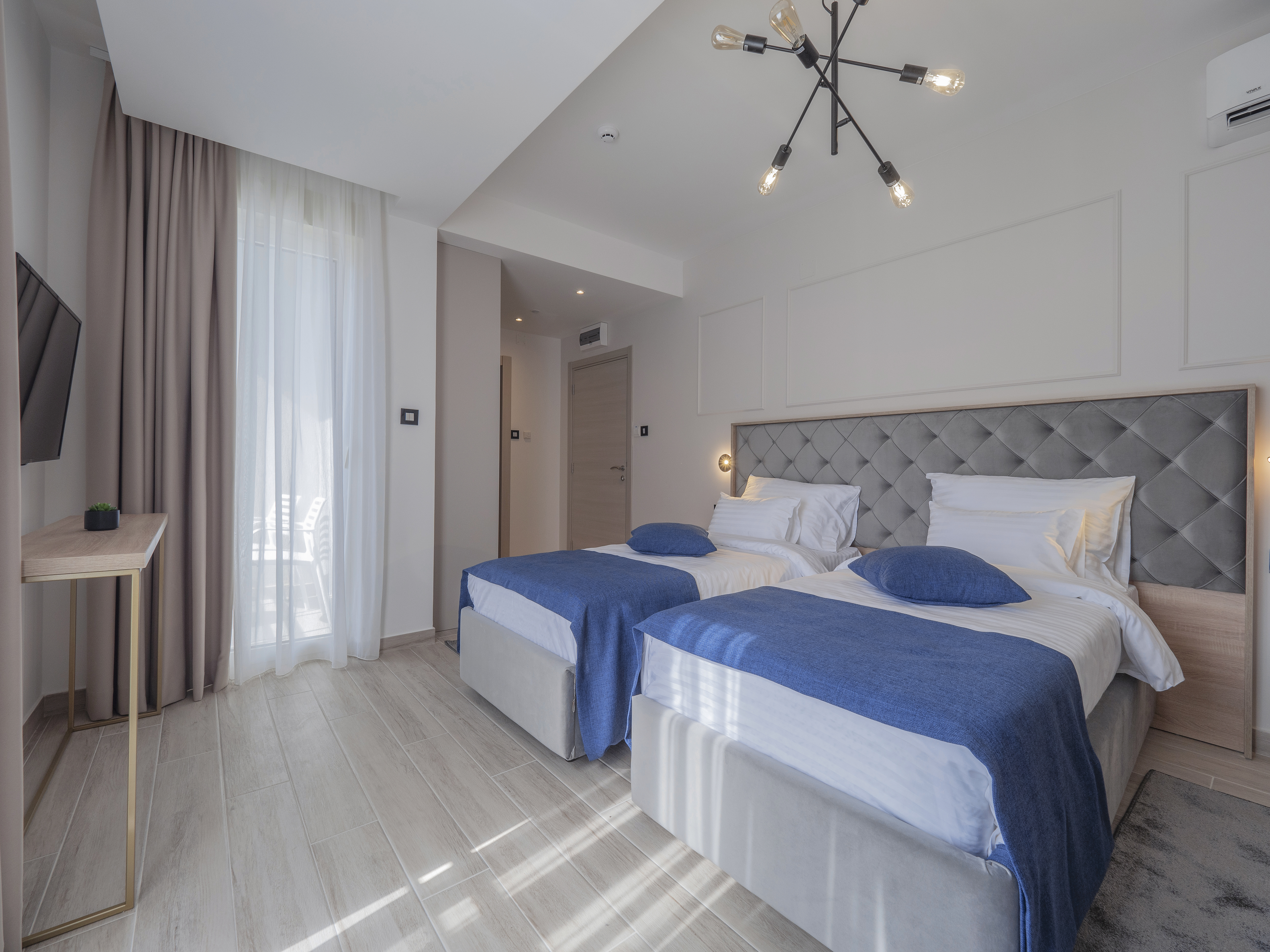 Double or Twin Superior