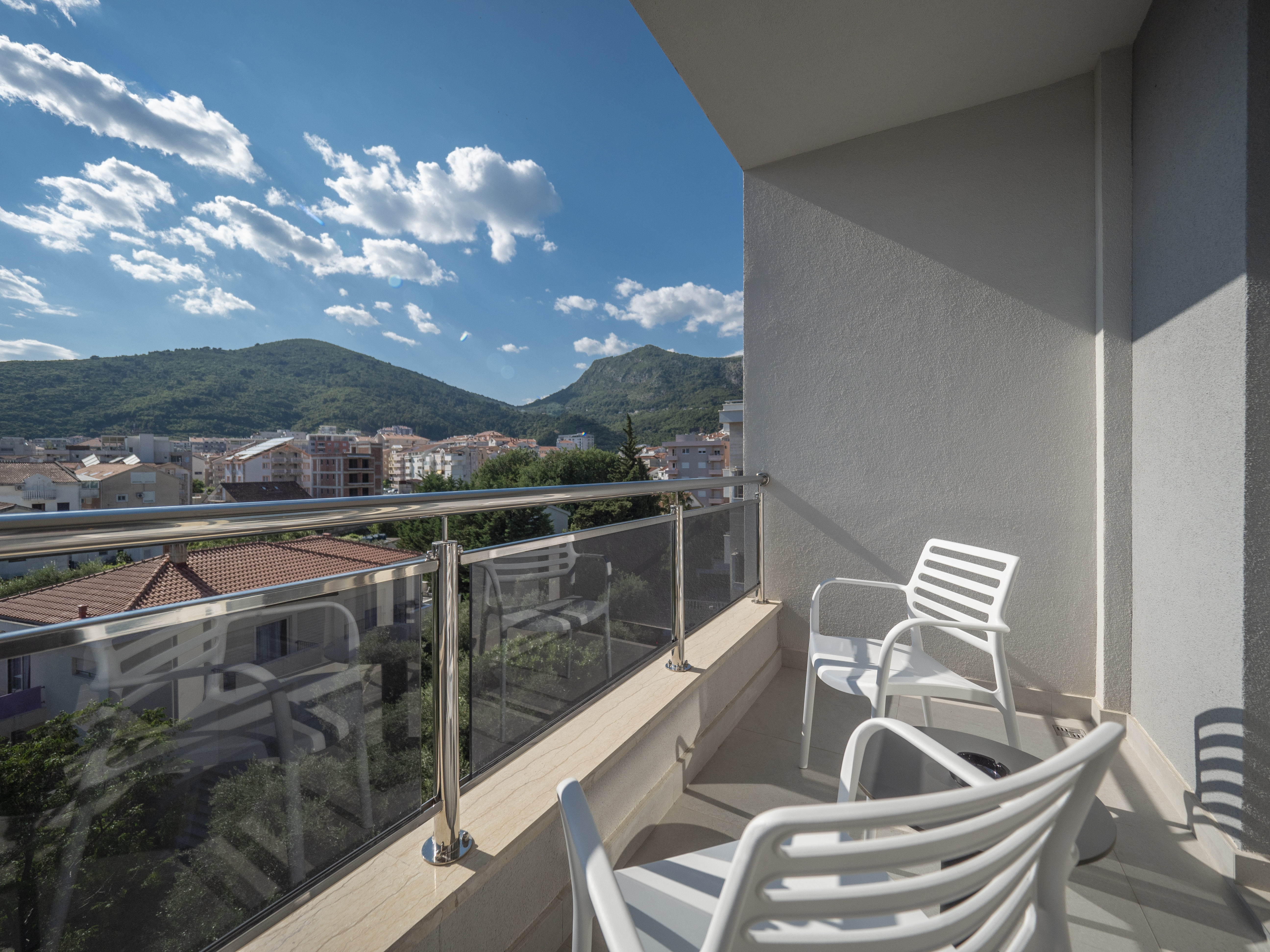 Double or Twin Superior