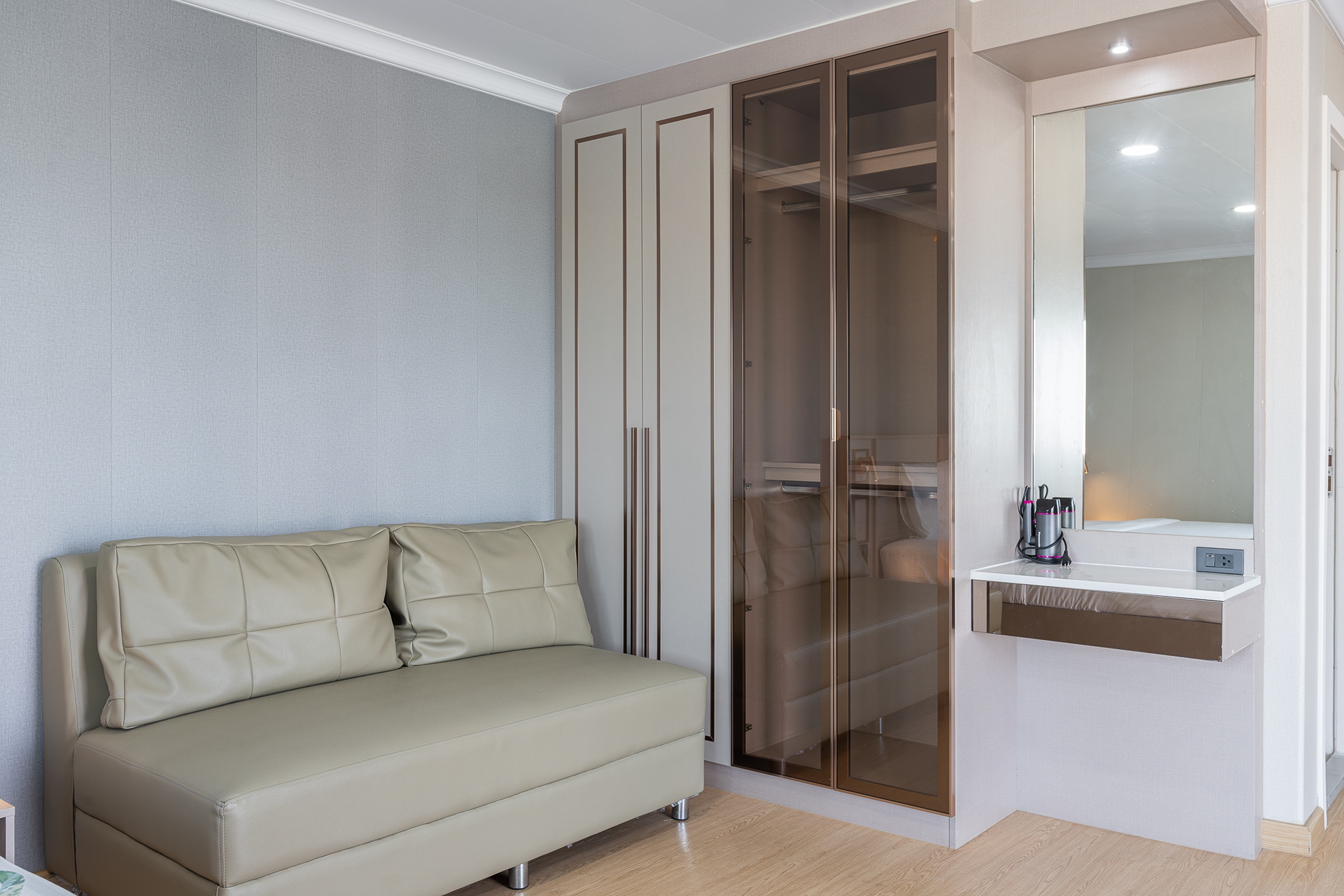 Double King Size Bed