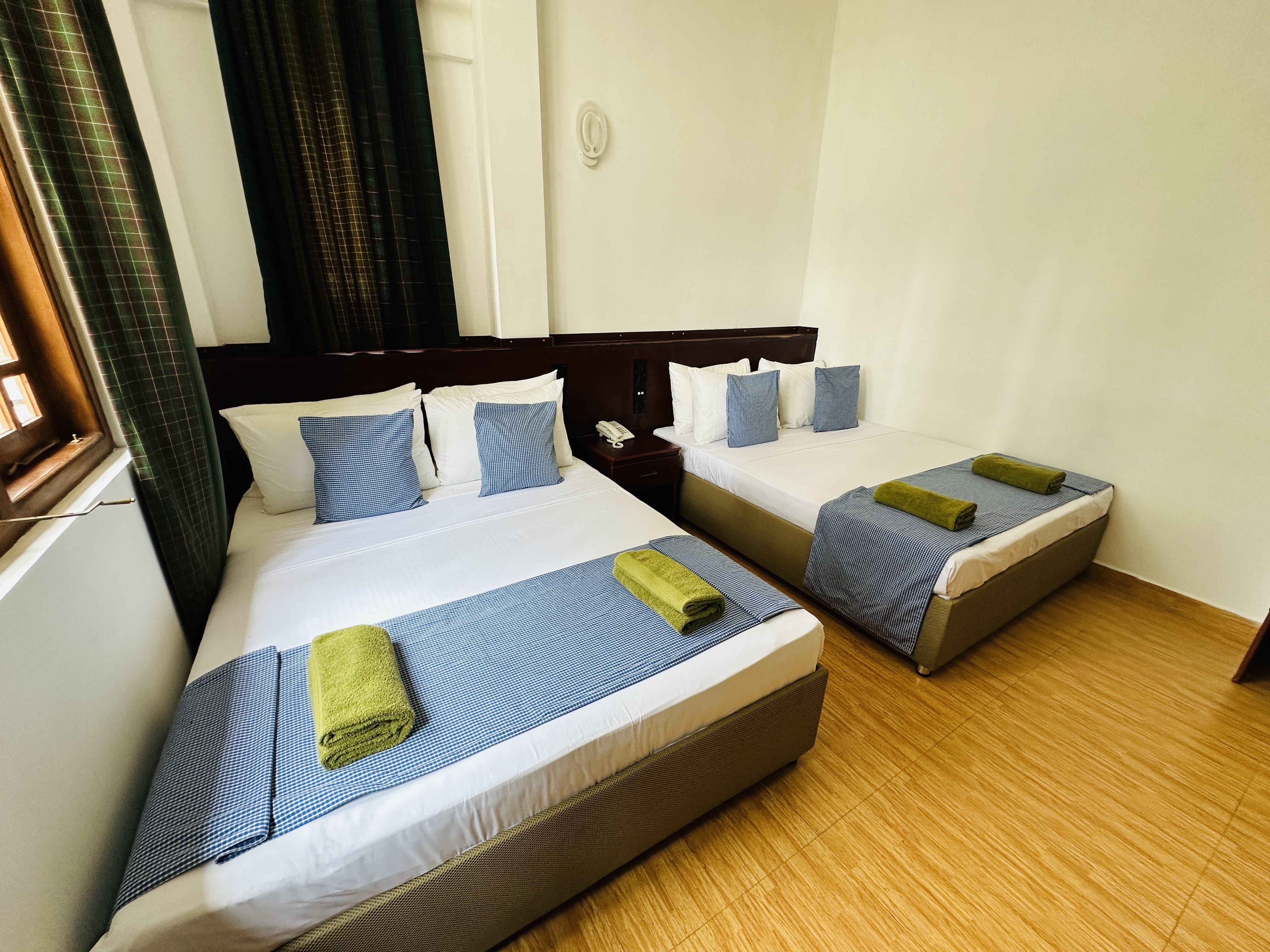 Family Room Two Queen Beds