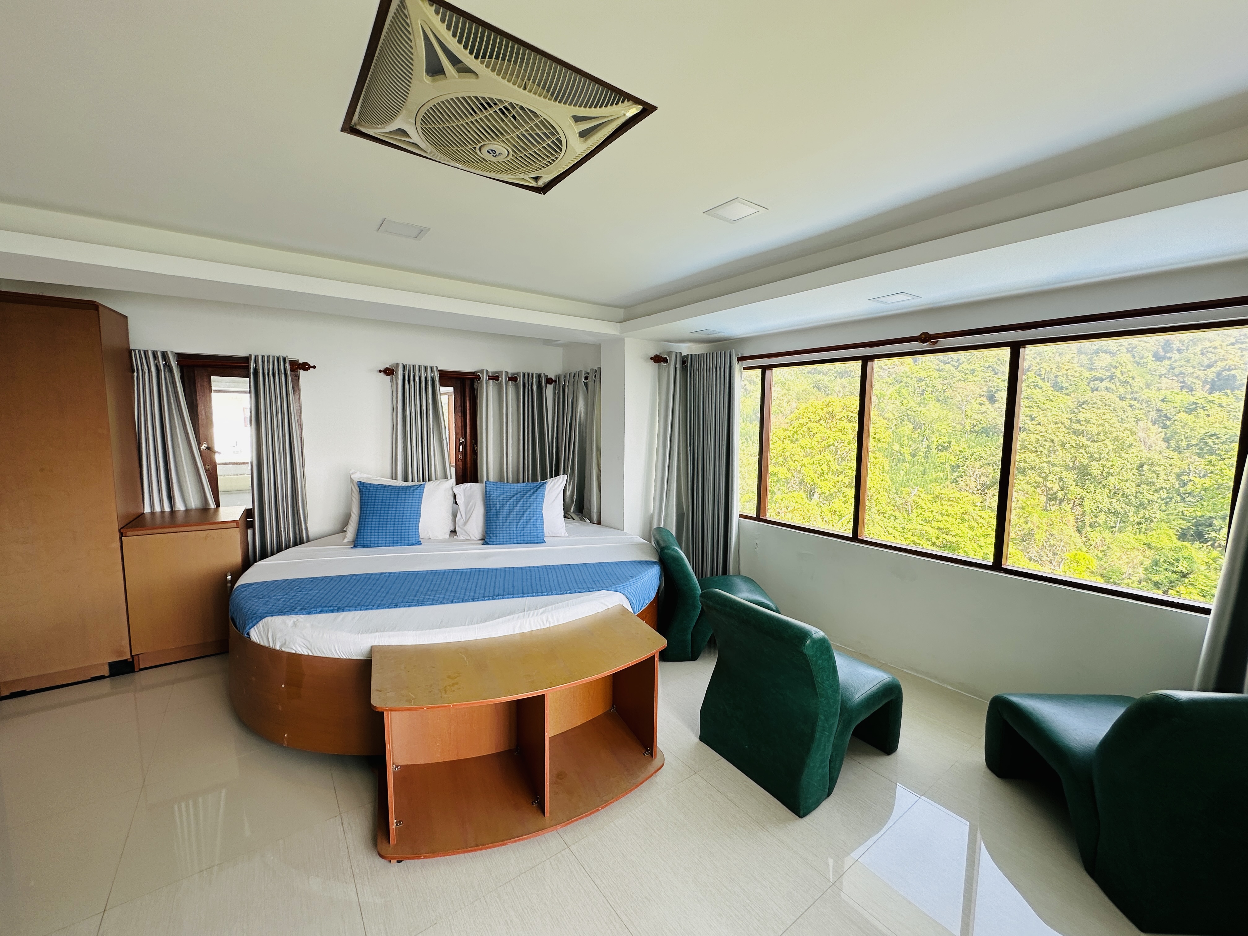 Quadruple with Balcony