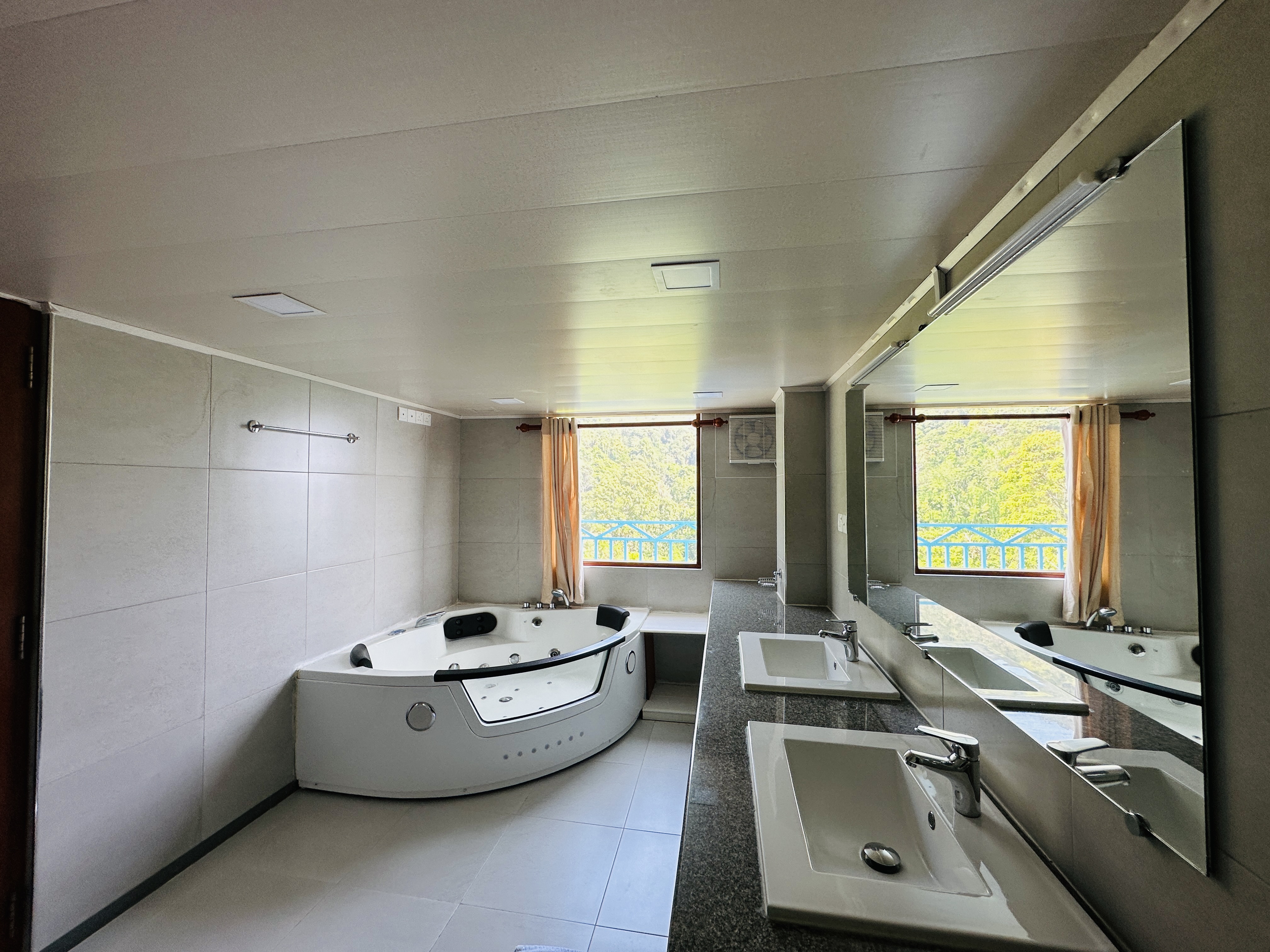 Quadruple with Balcony