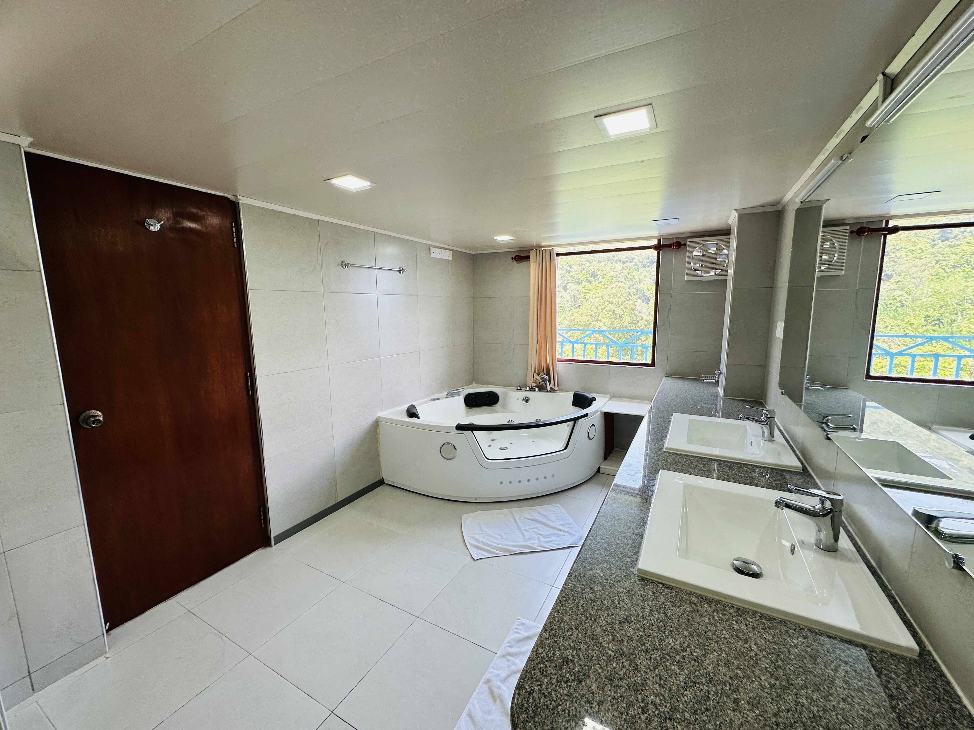 Quadruple with Balcony