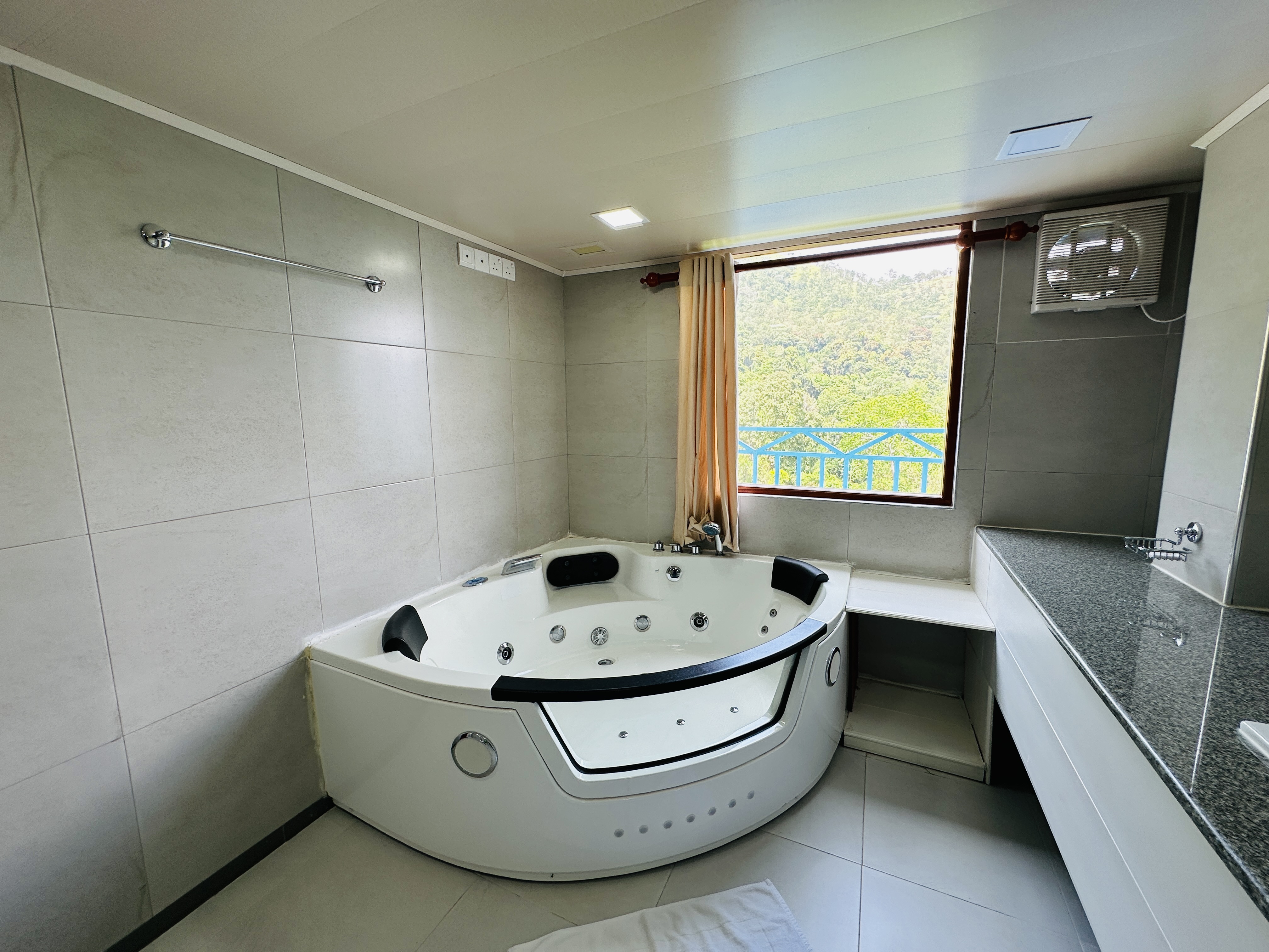 Quadruple with Balcony