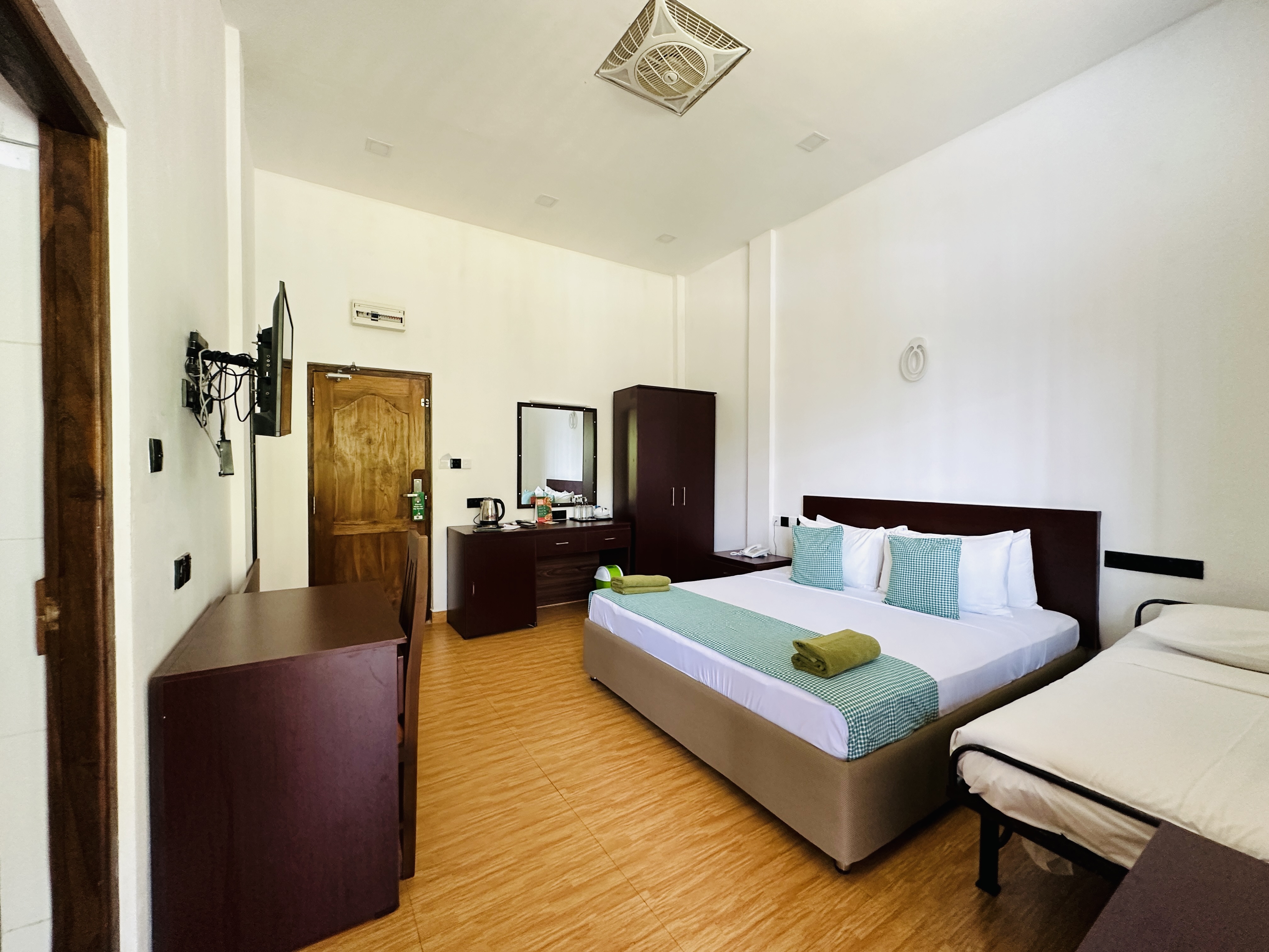 Triple Deluxe with Balcony