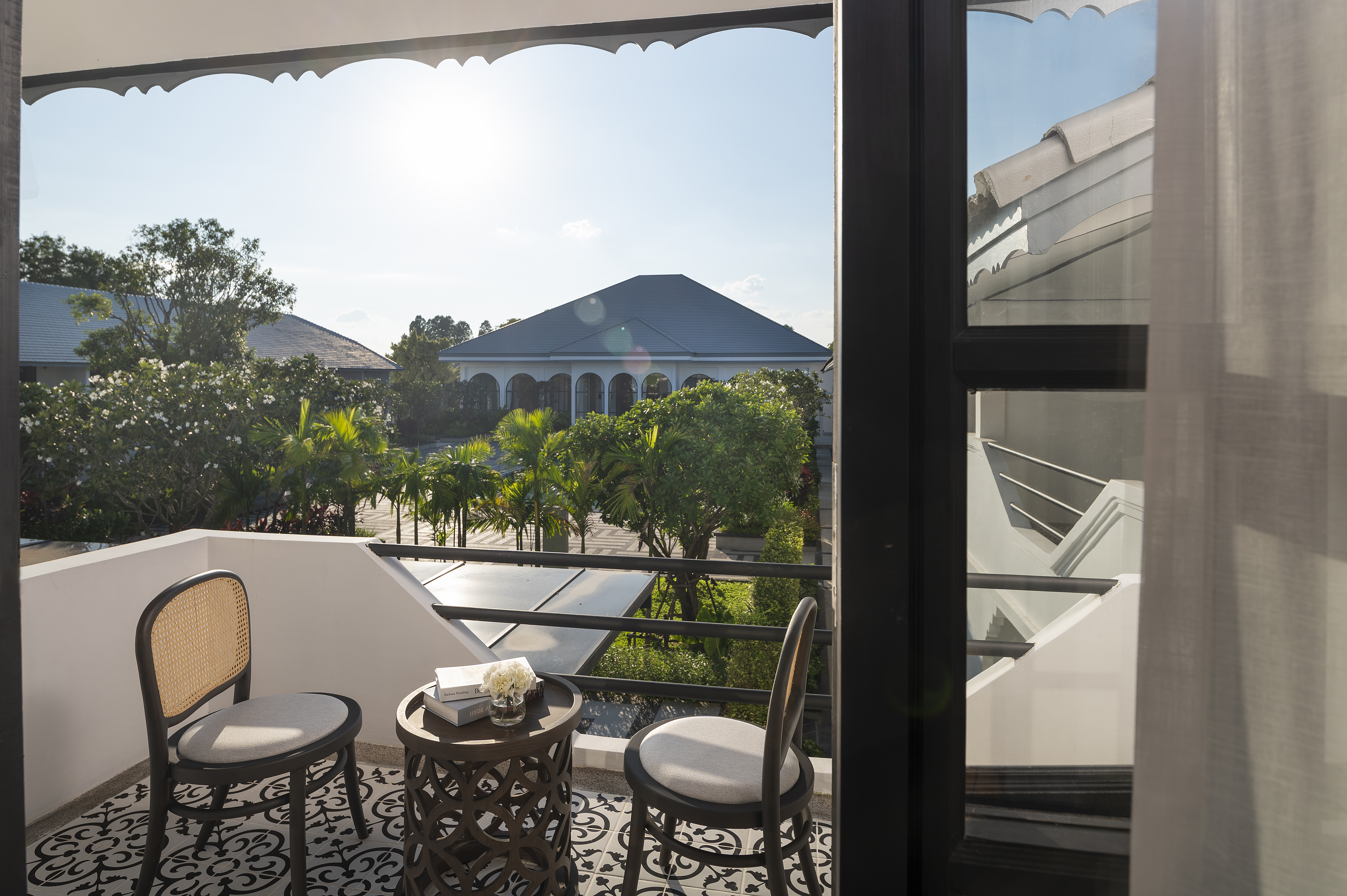 Suite with Balcony with Views