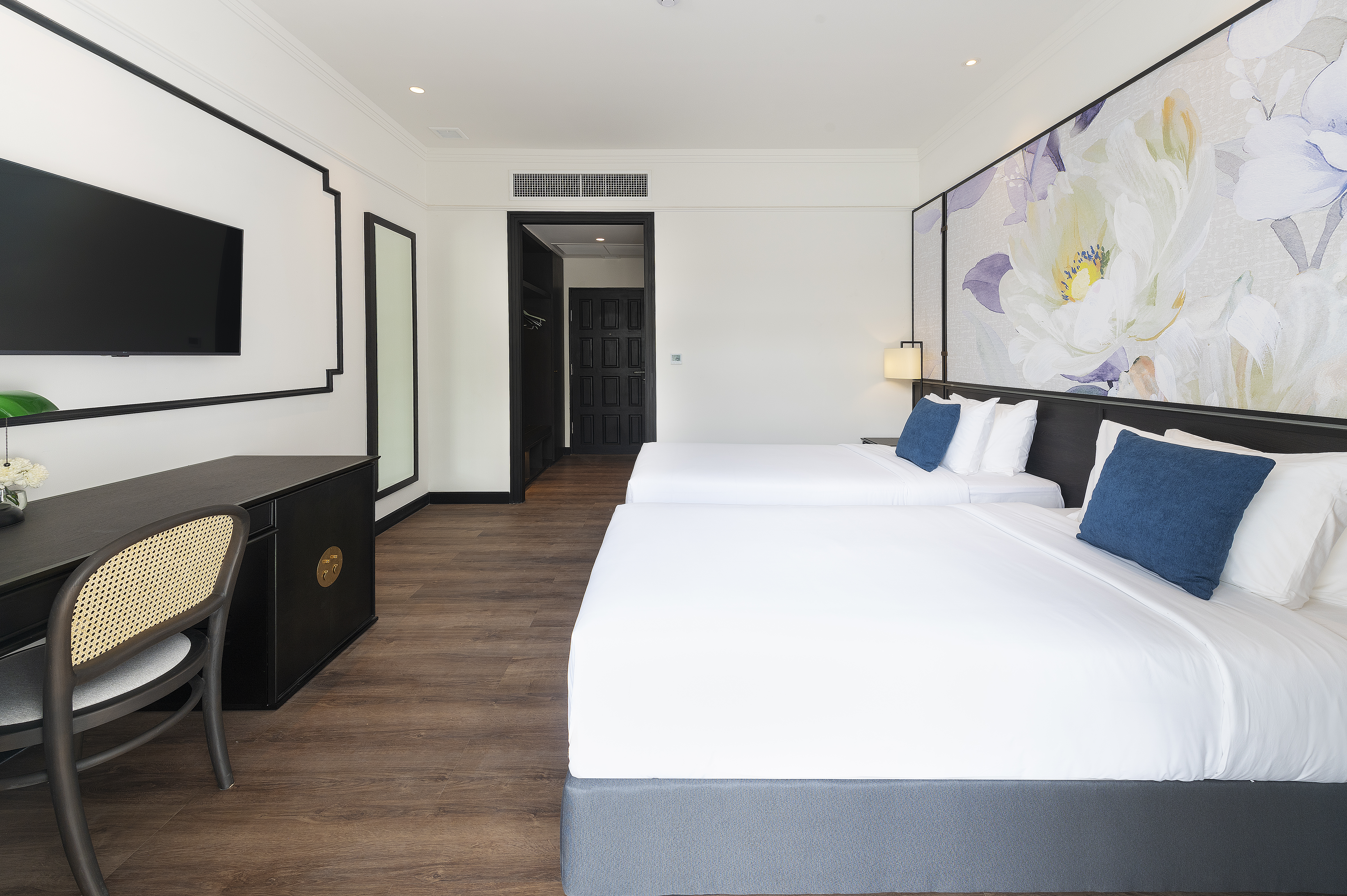 Double or Twin Deluxe with Balcony