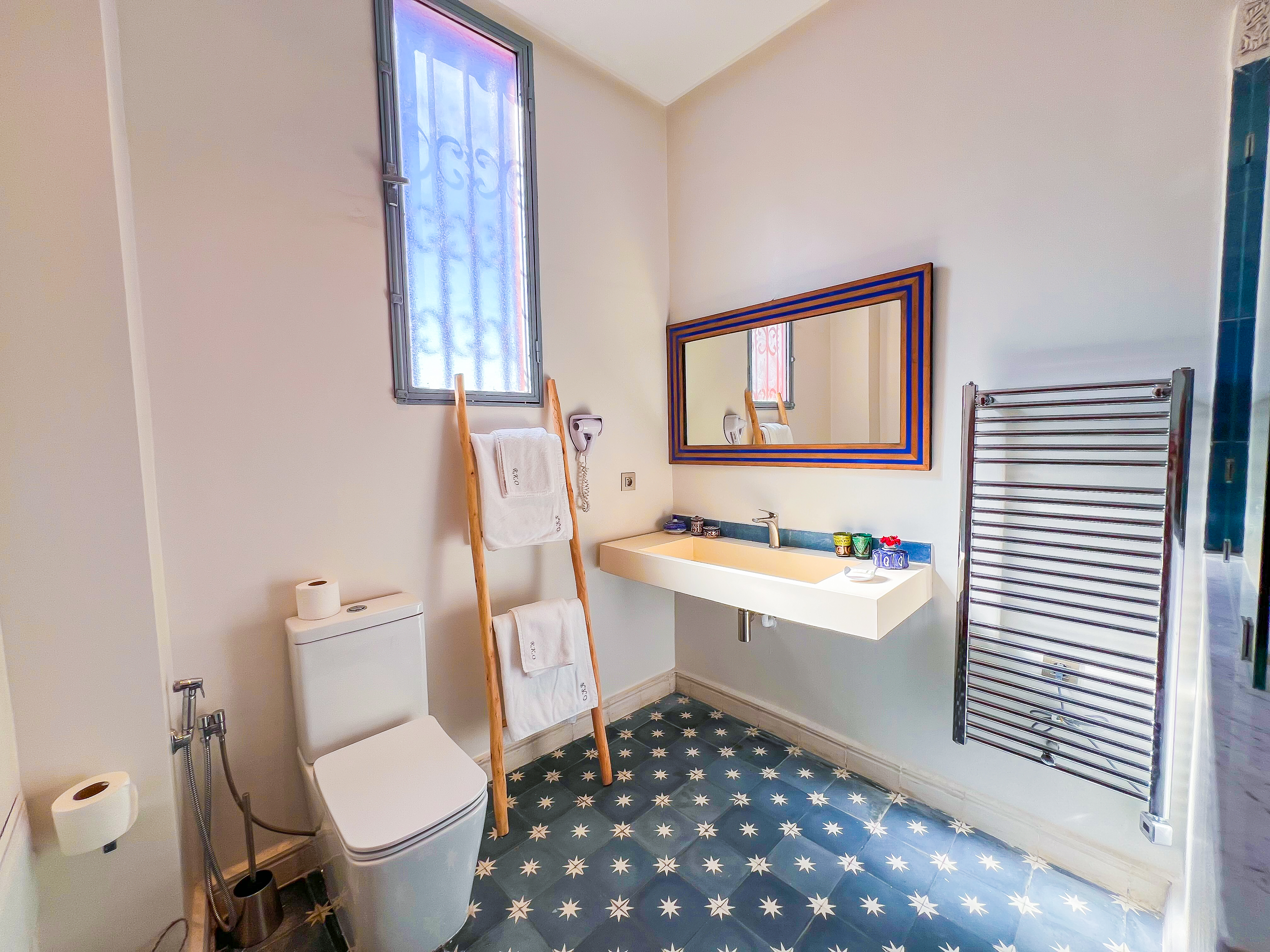 Double Deluxe One Bed