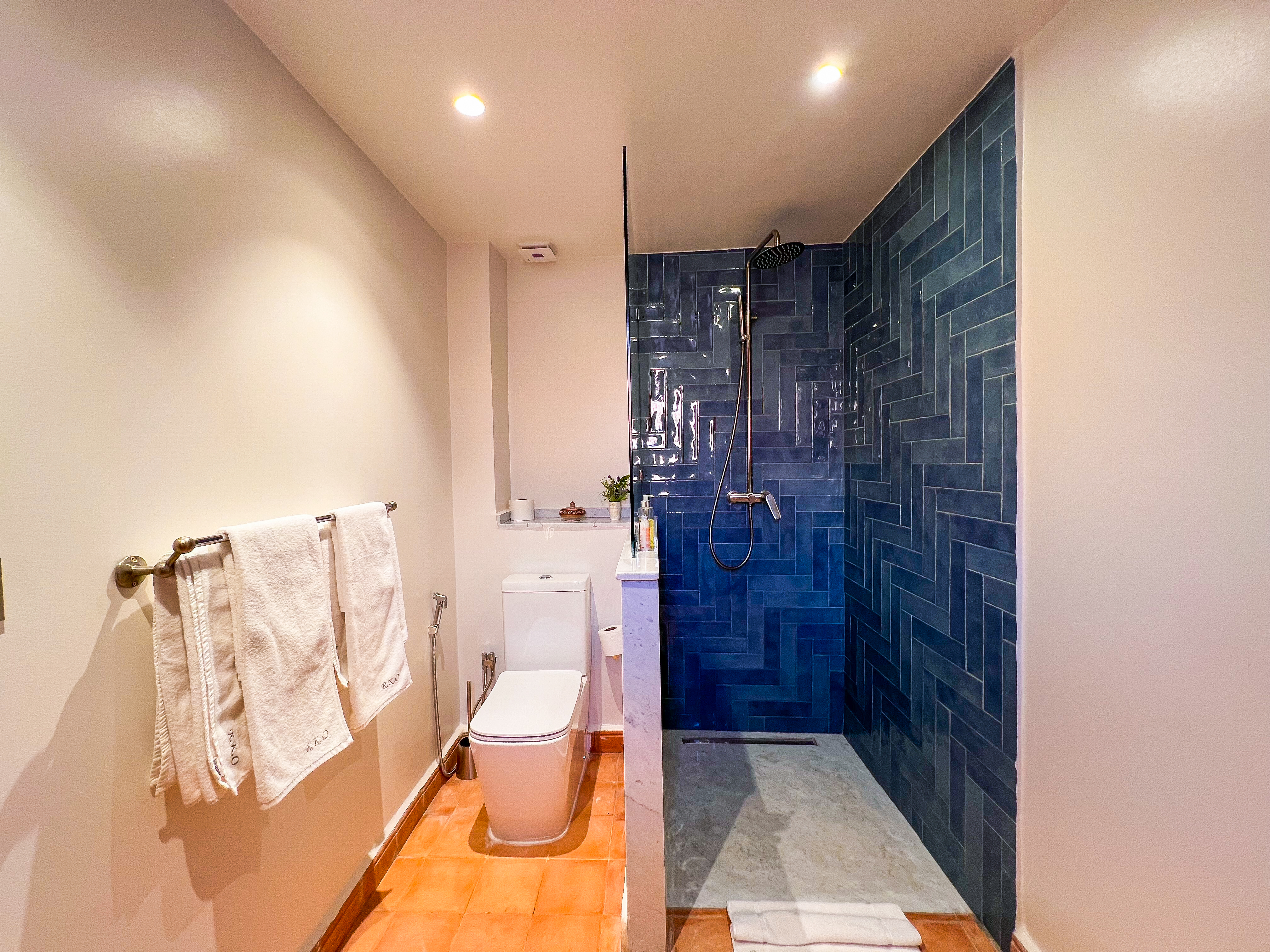 Double Deluxe One Bed