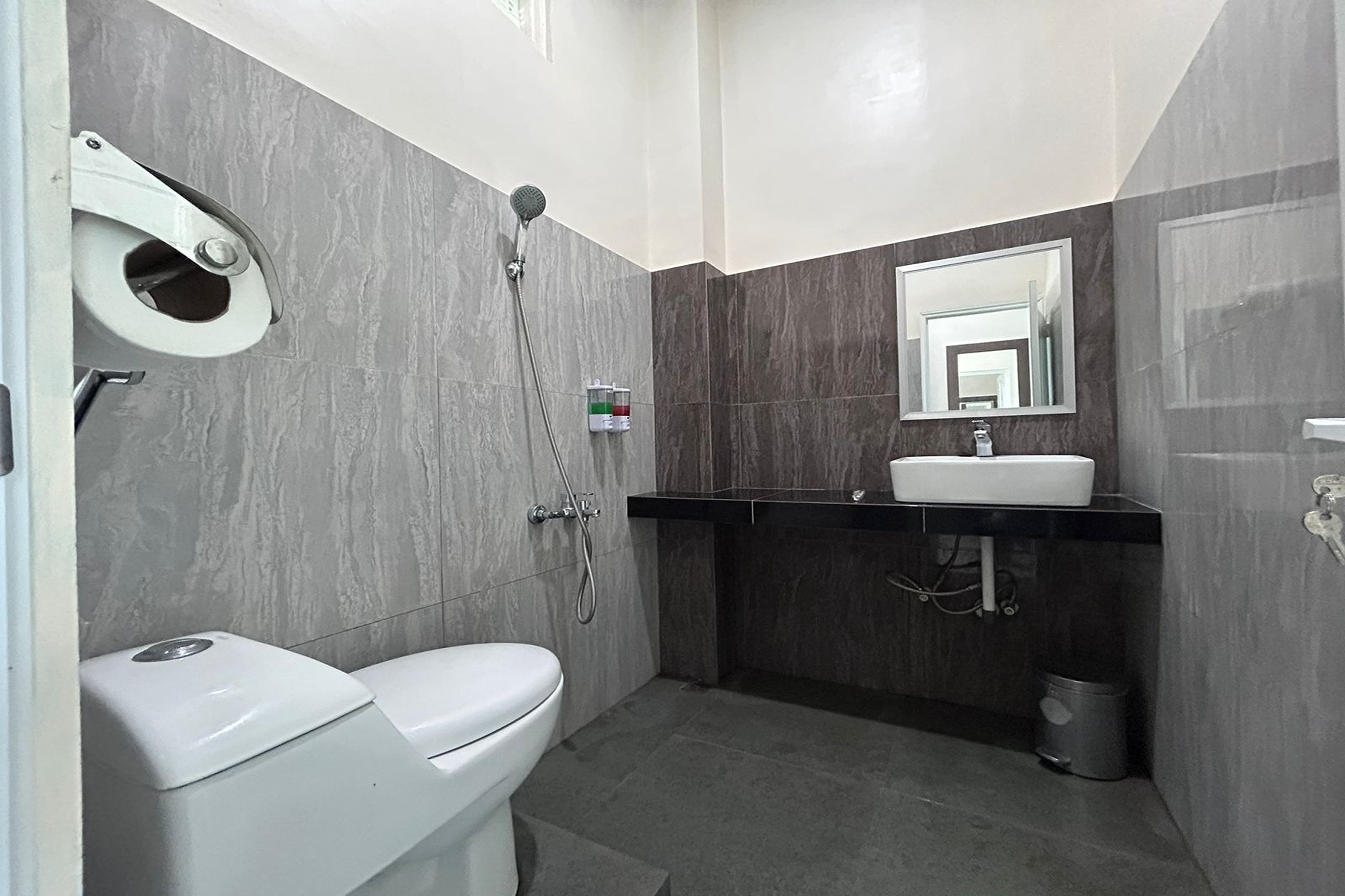 Double Queen Size Bed