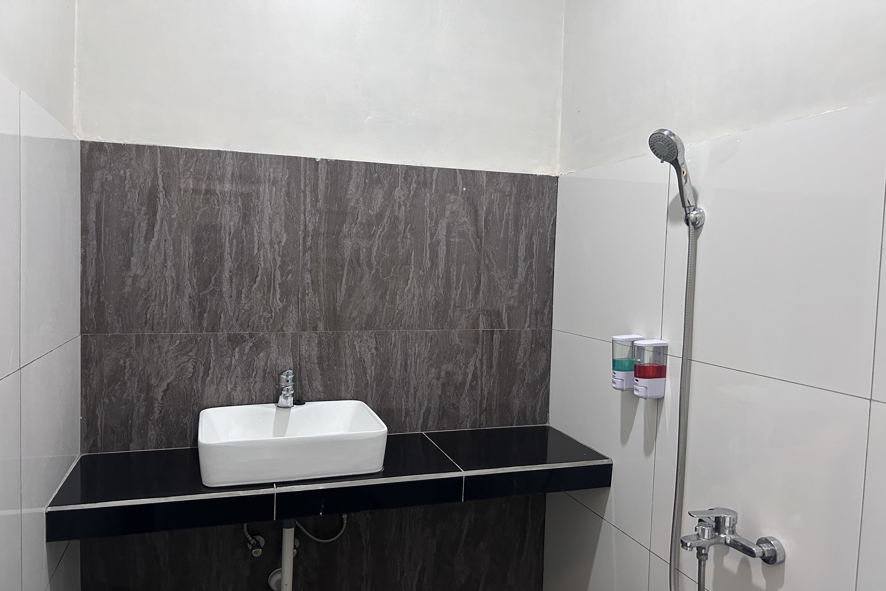 Double Queen Size Bed