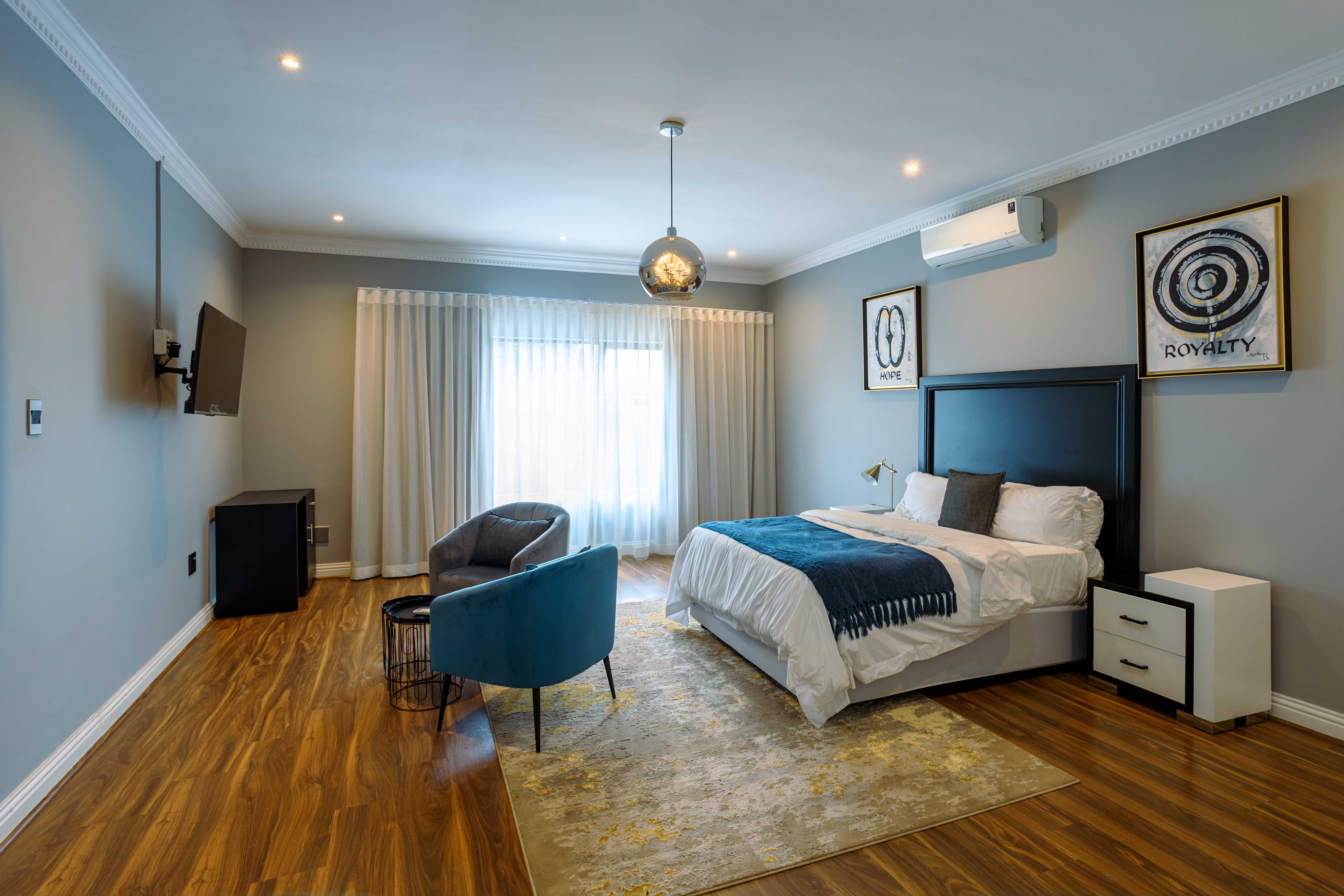 Family Room Deluxe Two Bedroom